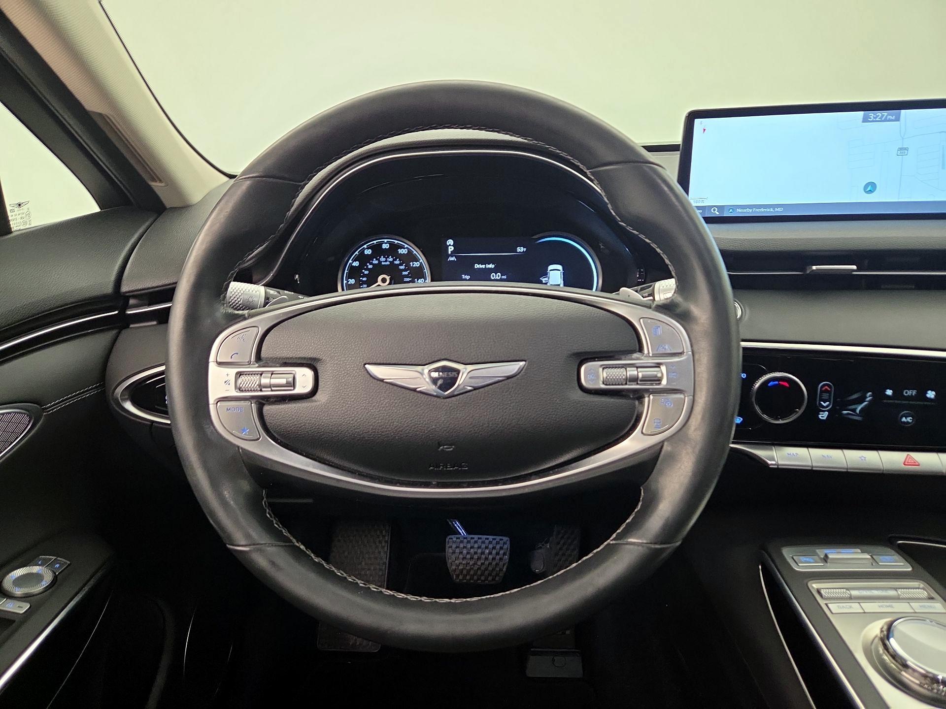 Thumbnail: 2023 Genesis GV70 - 10