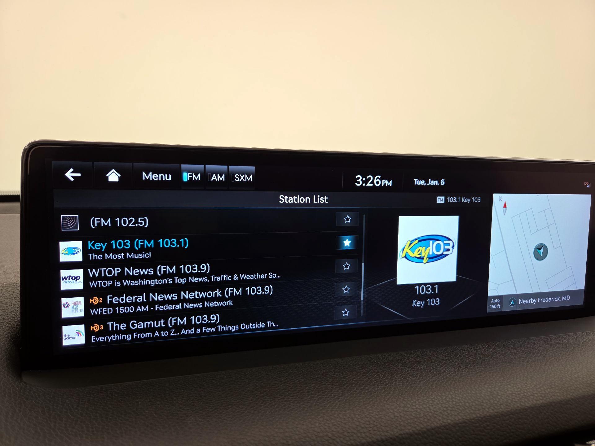 Thumbnail: 2023 Genesis GV70 - 16
