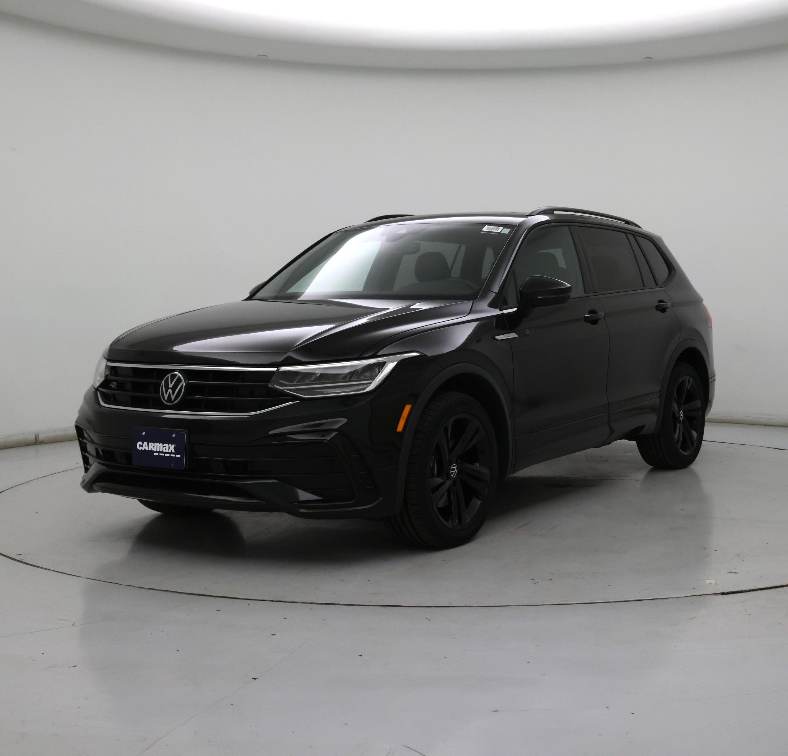 Thumbnail: 2023 Volkswagen Tiguan - 4