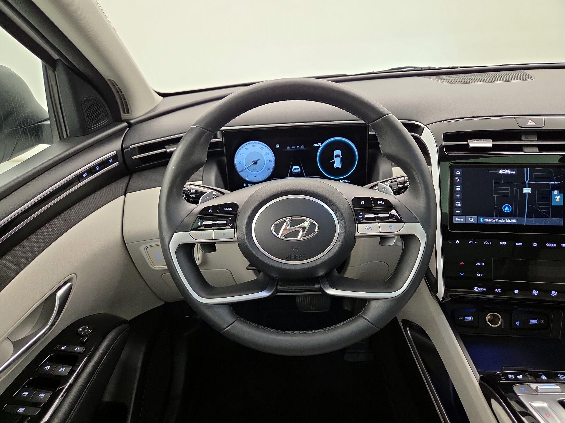 Thumbnail: 2023 Hyundai Tucson - 10