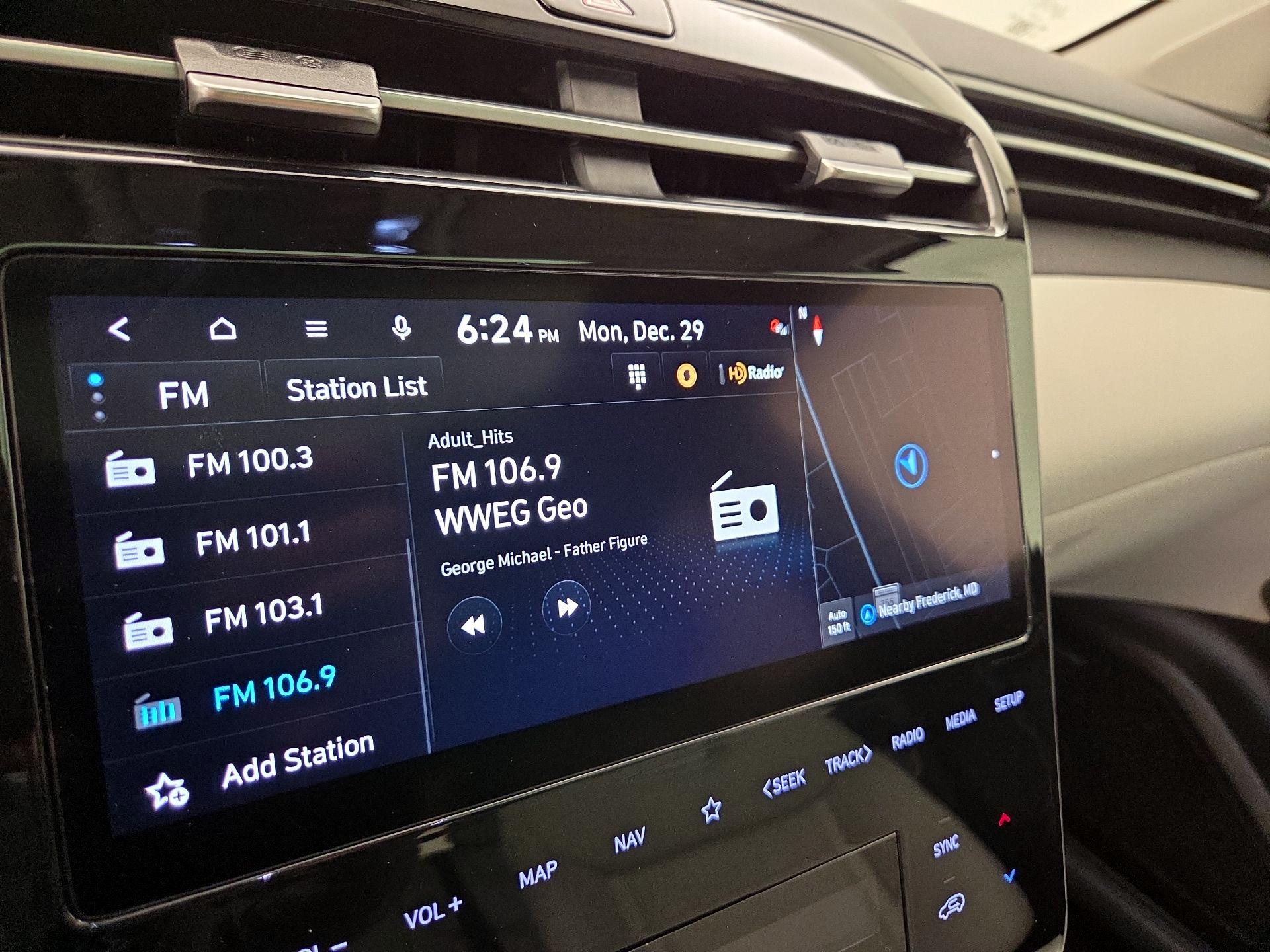 Thumbnail: 2023 Hyundai Tucson - 16