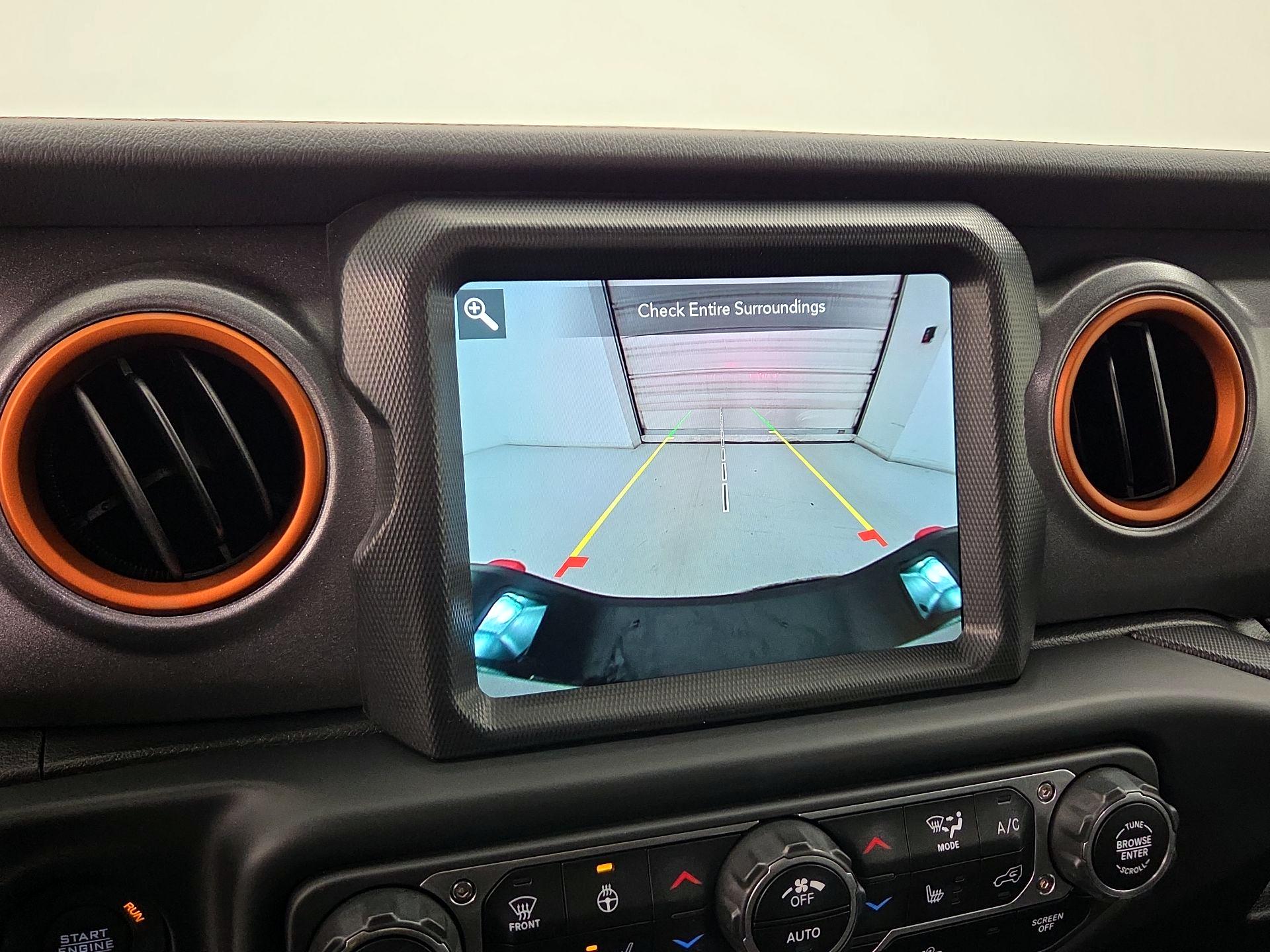 Thumbnail: 2023 Jeep Gladiator - 15