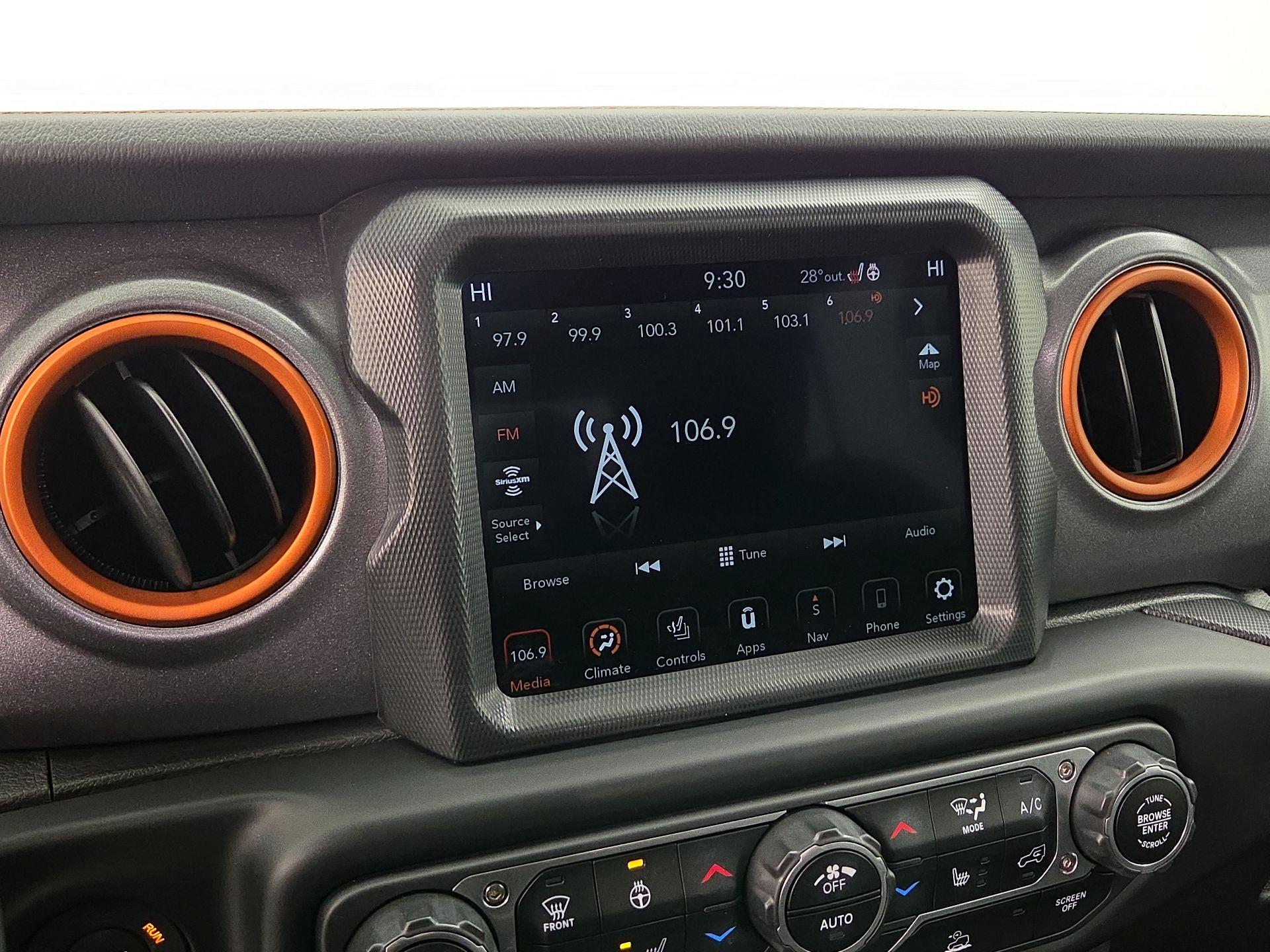 Thumbnail: 2023 Jeep Gladiator - 16