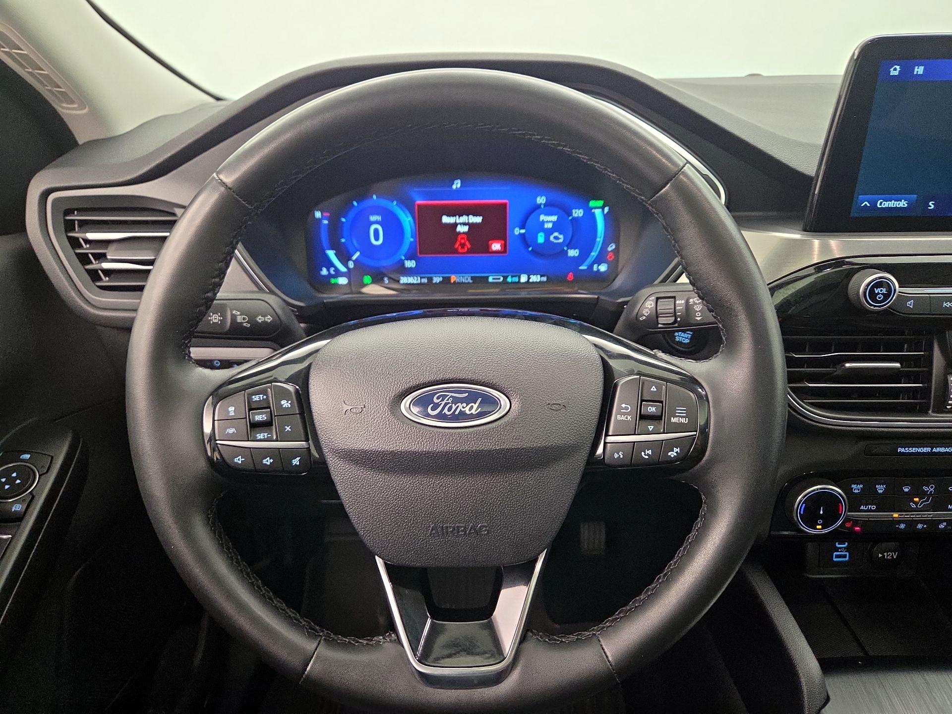 Thumbnail: 2022 Ford Escape - 10