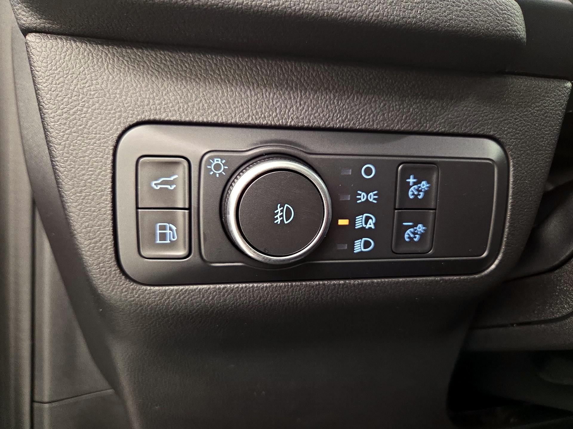 Thumbnail: 2022 Ford Escape - 13