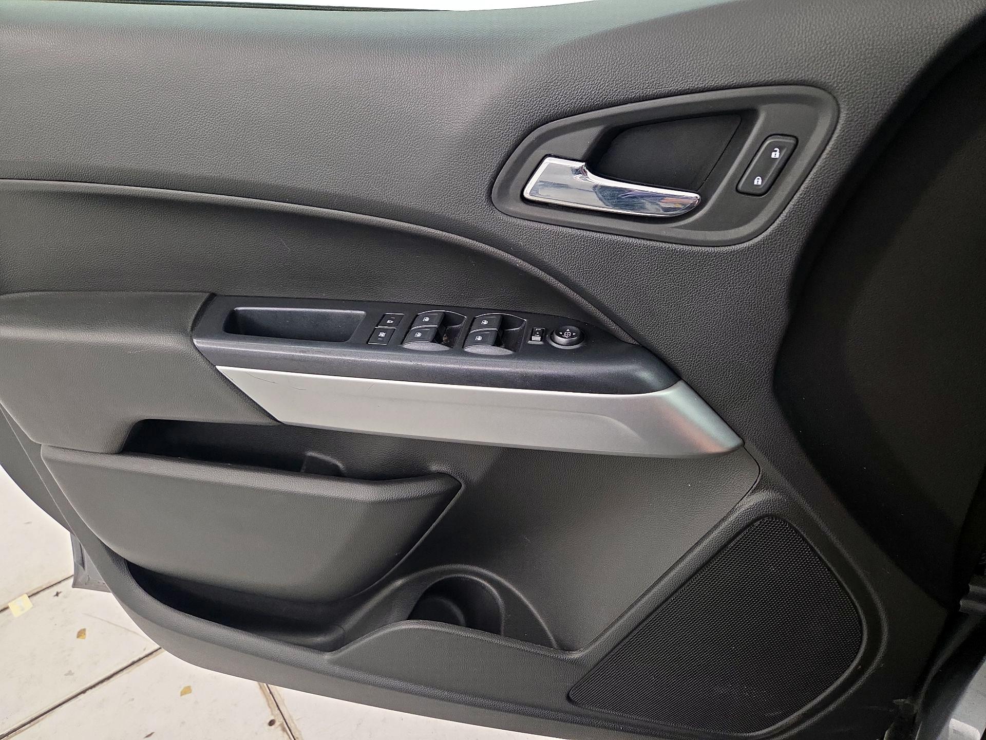 Thumbnail: 2020 Chevrolet Colorado - 10