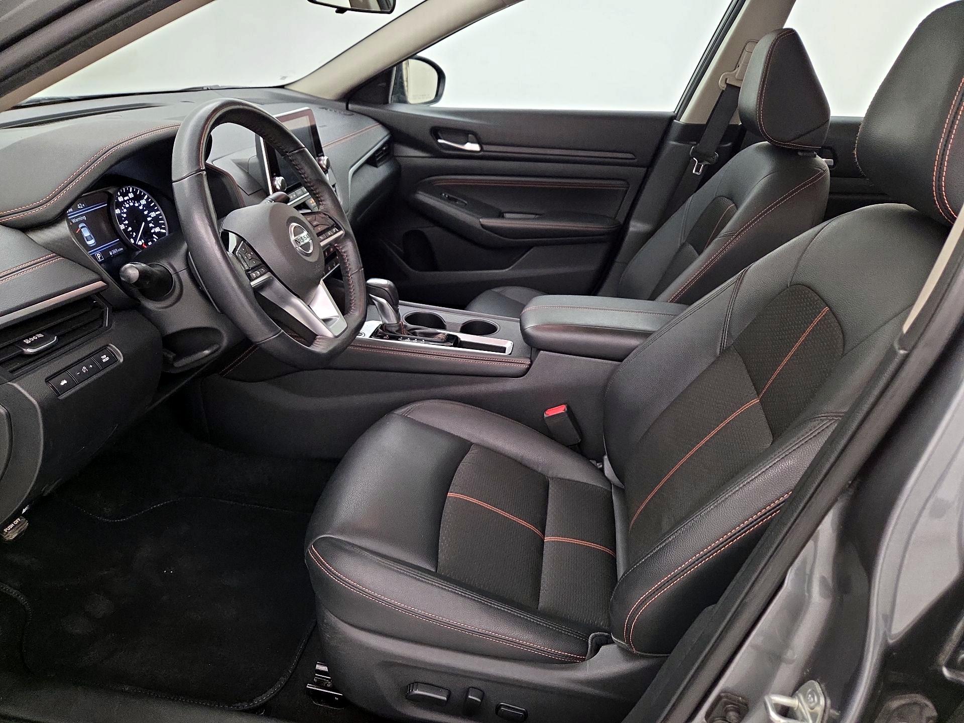 Thumbnail: 2020 Nissan Altima - 11