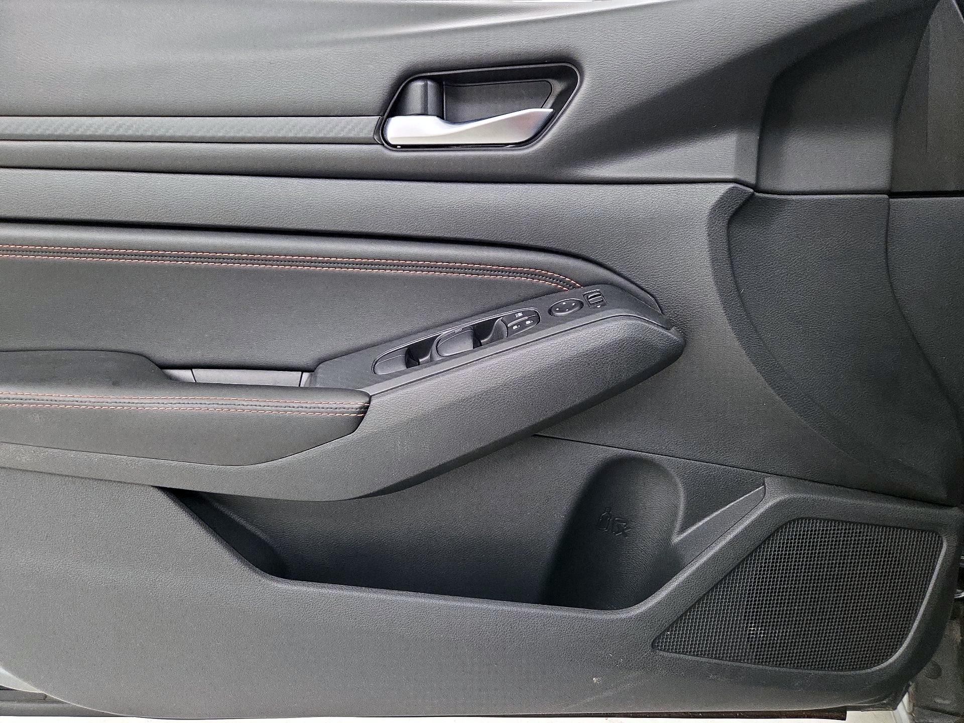 Thumbnail: 2020 Nissan Altima - 12