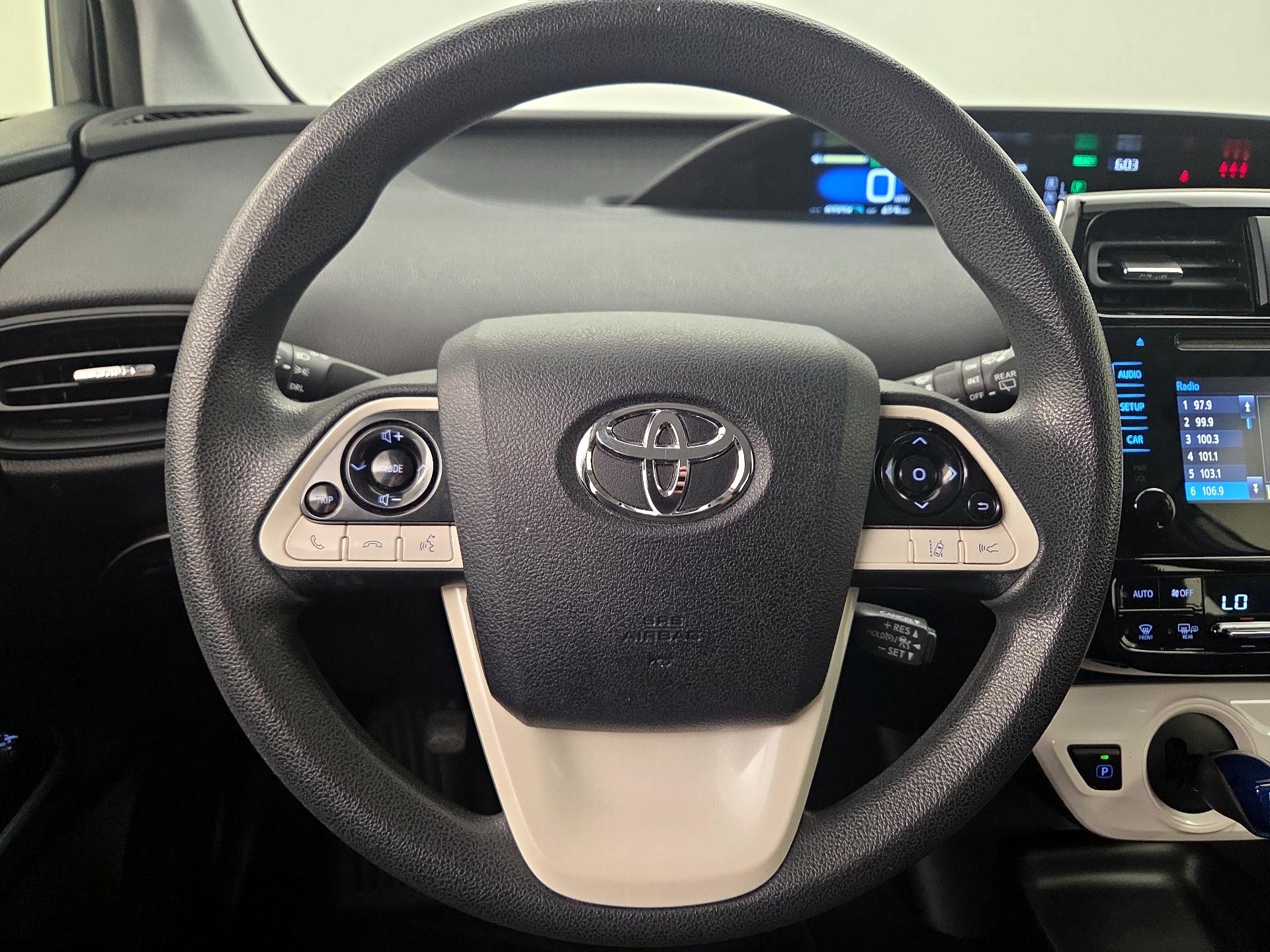 Thumbnail: 2018 Toyota Prius - 10