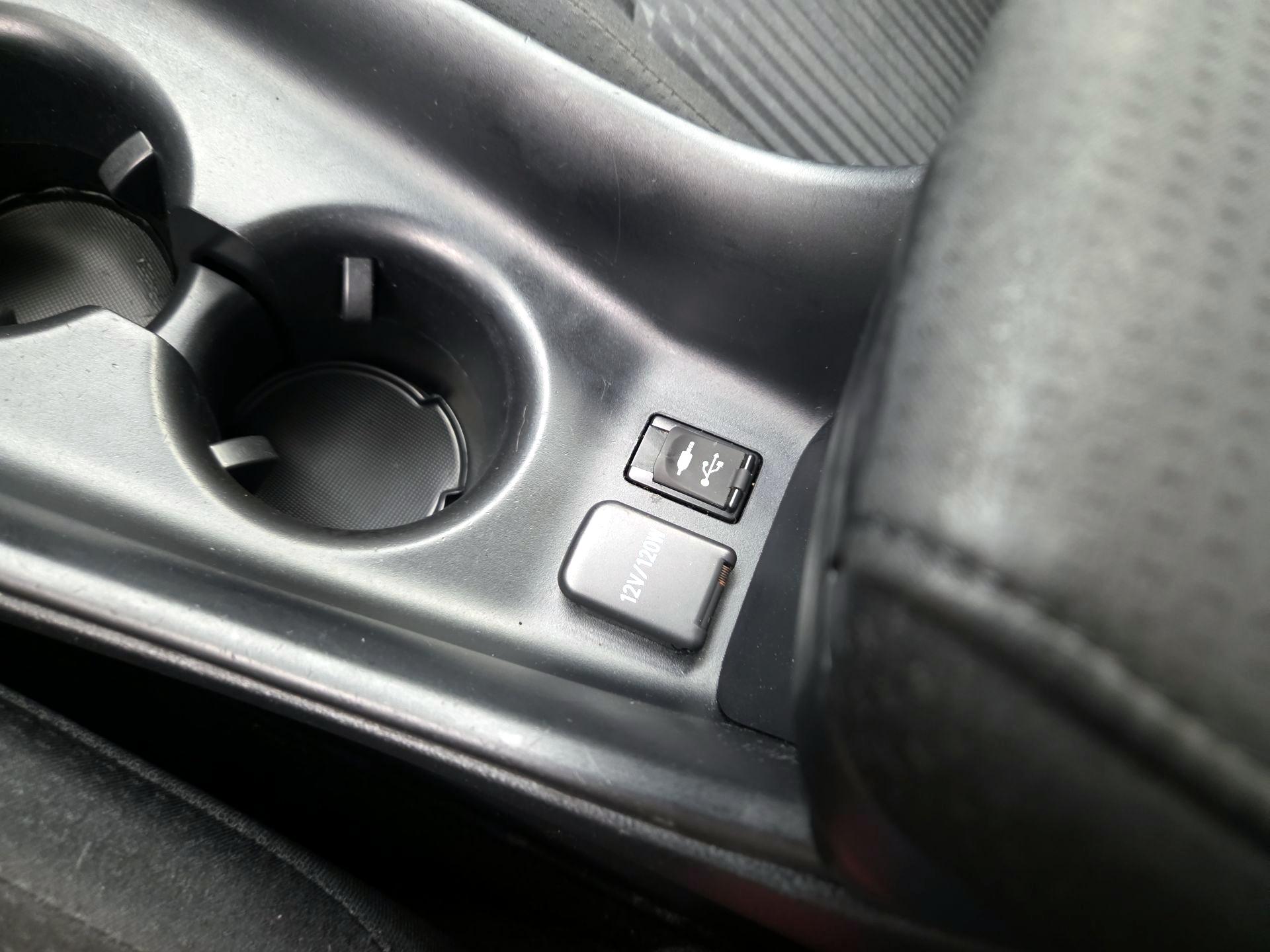 Thumbnail: 2018 Toyota Prius - 18