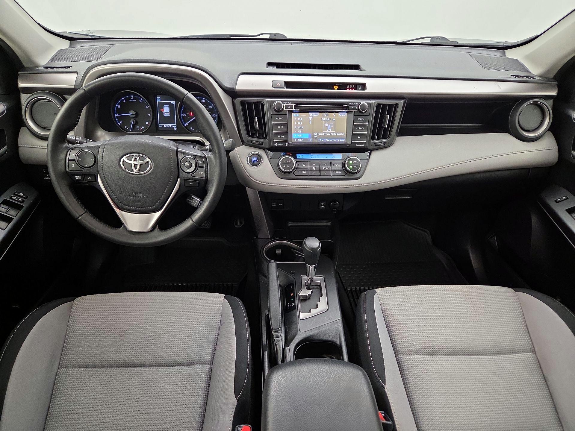 Thumbnail: 2018 Toyota RAV4 - 9