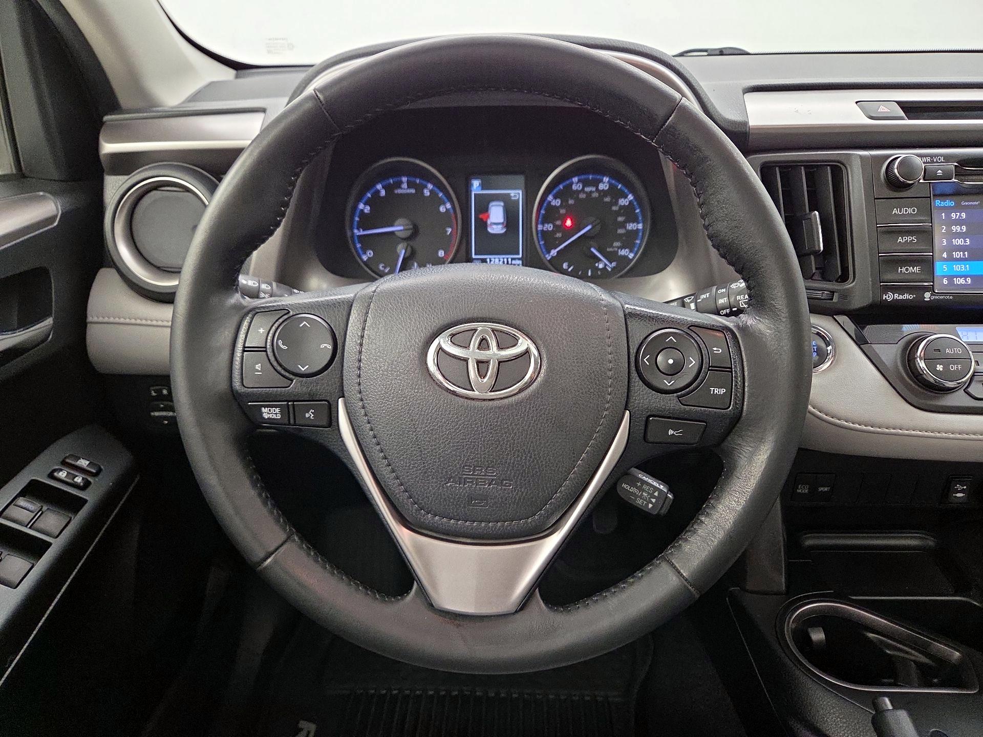 Thumbnail: 2018 Toyota RAV4 - 10