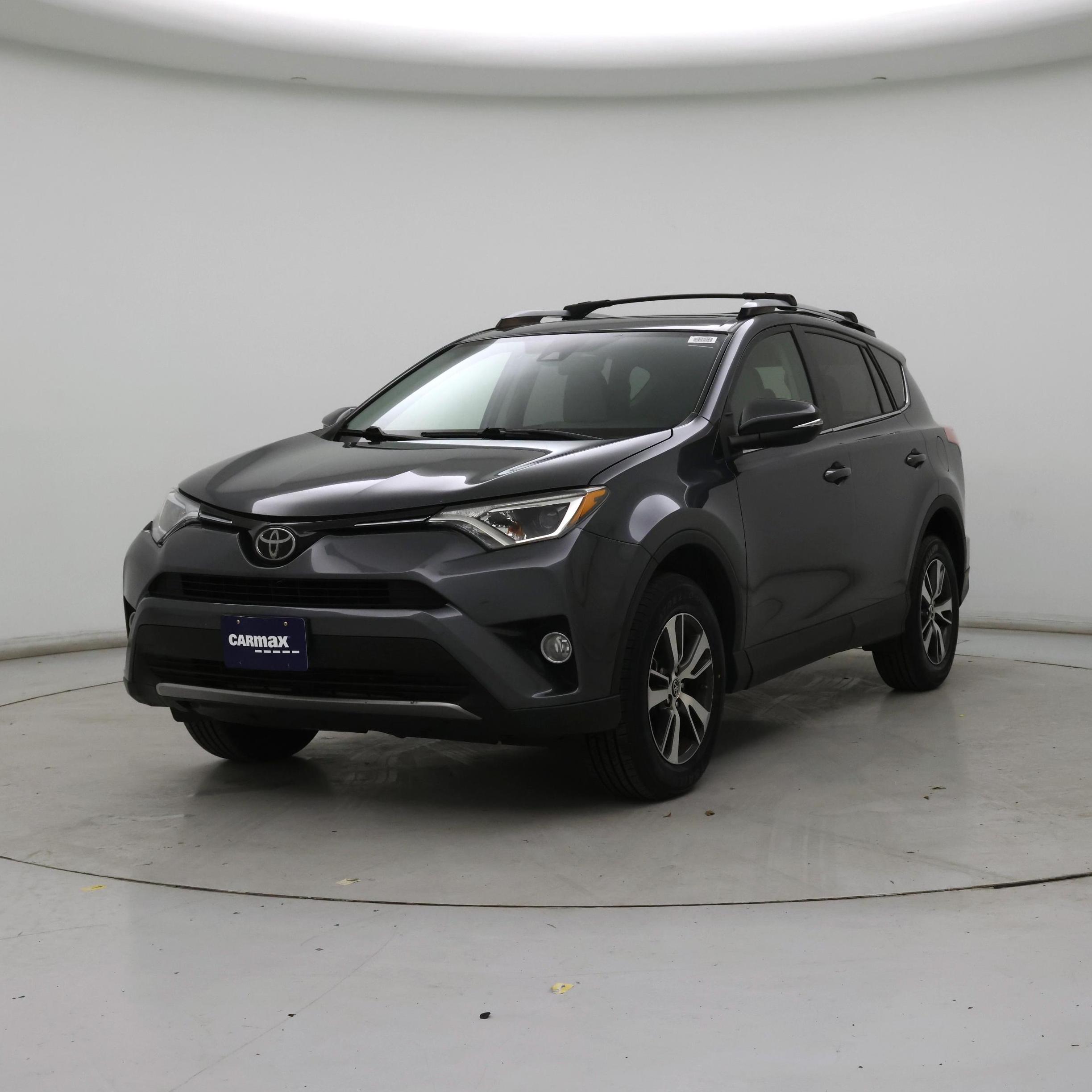 Thumbnail: 2018 Toyota RAV4 - 4