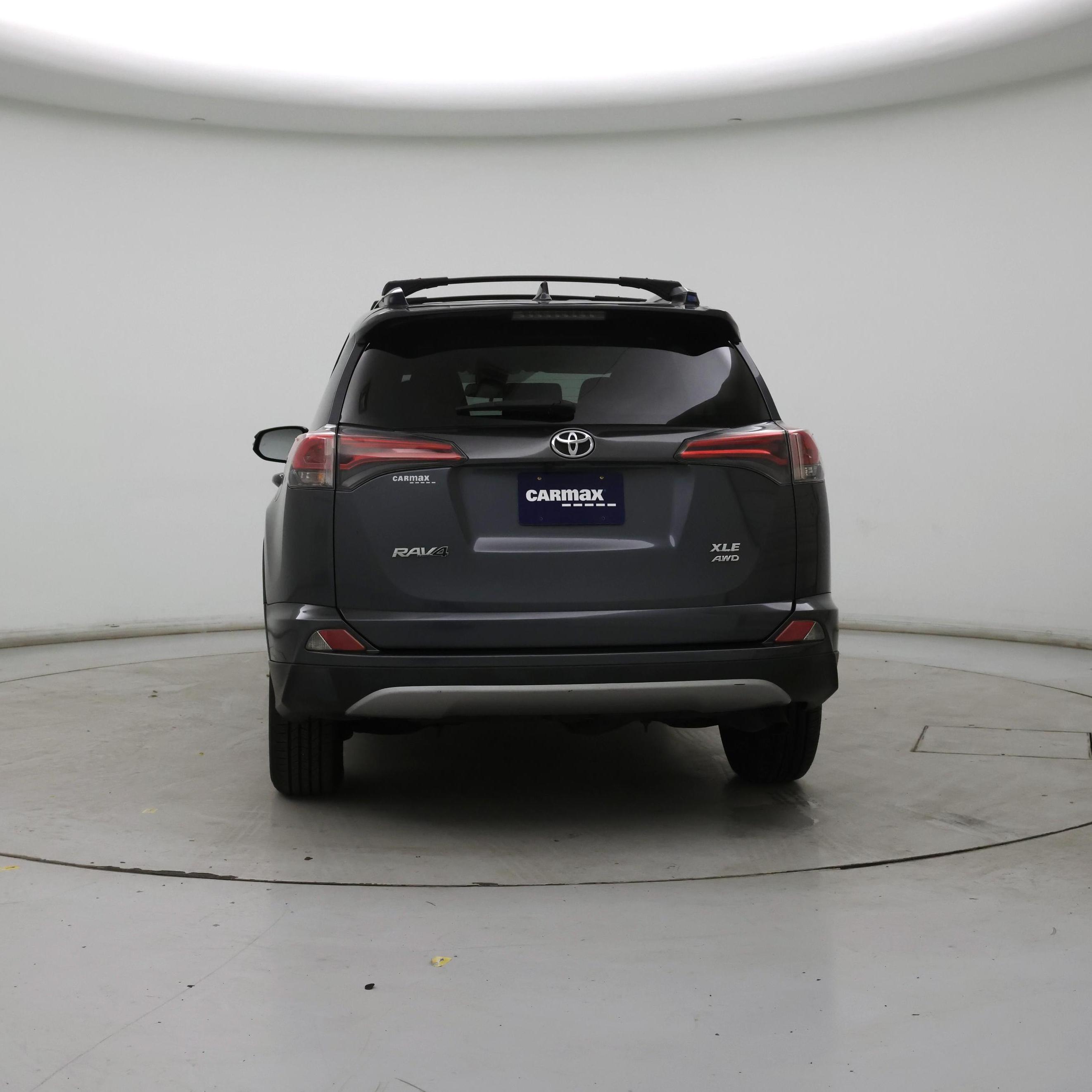 Thumbnail: 2018 Toyota RAV4 - 6