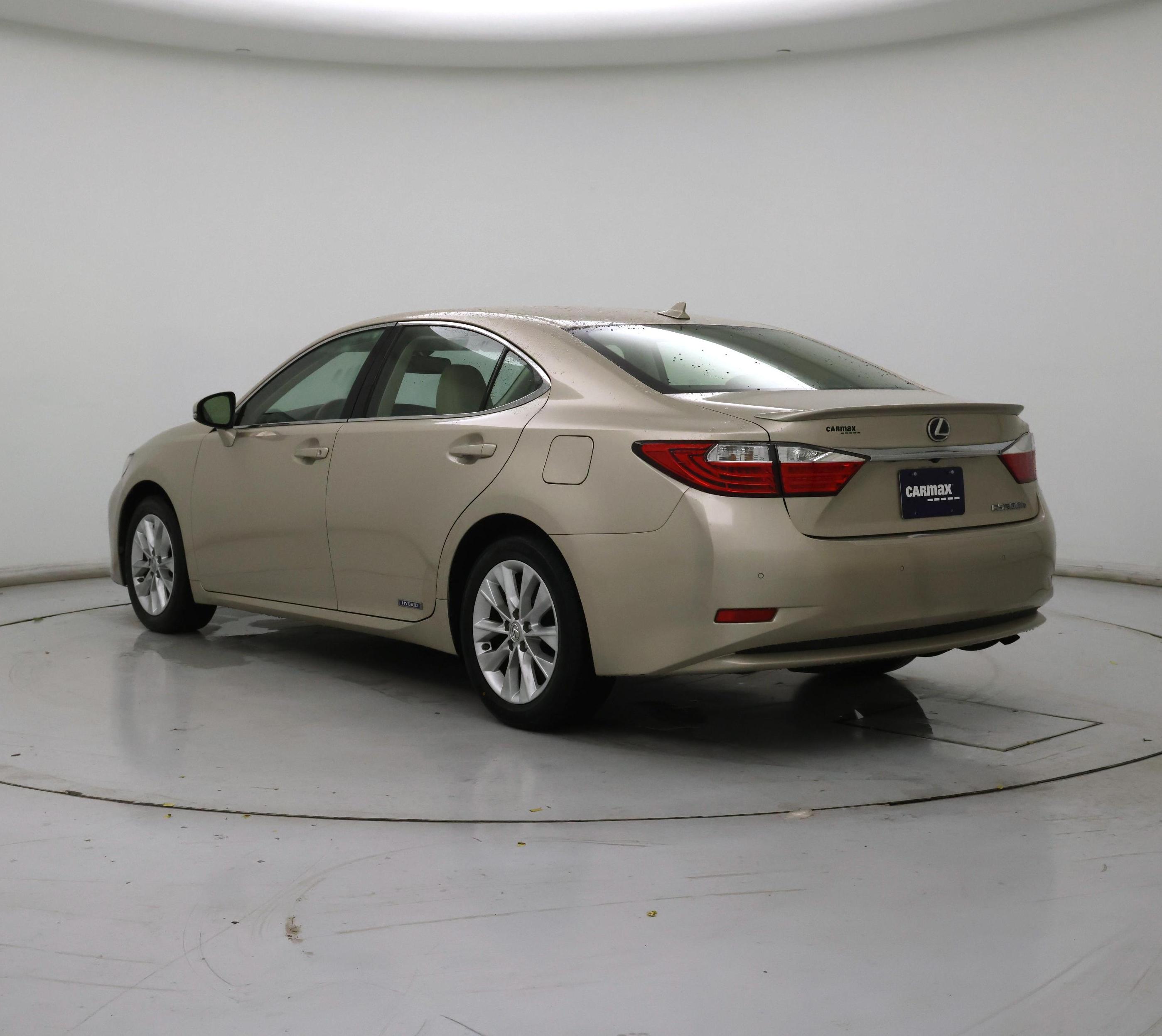Thumbnail: 2014 Lexus ES - 2
