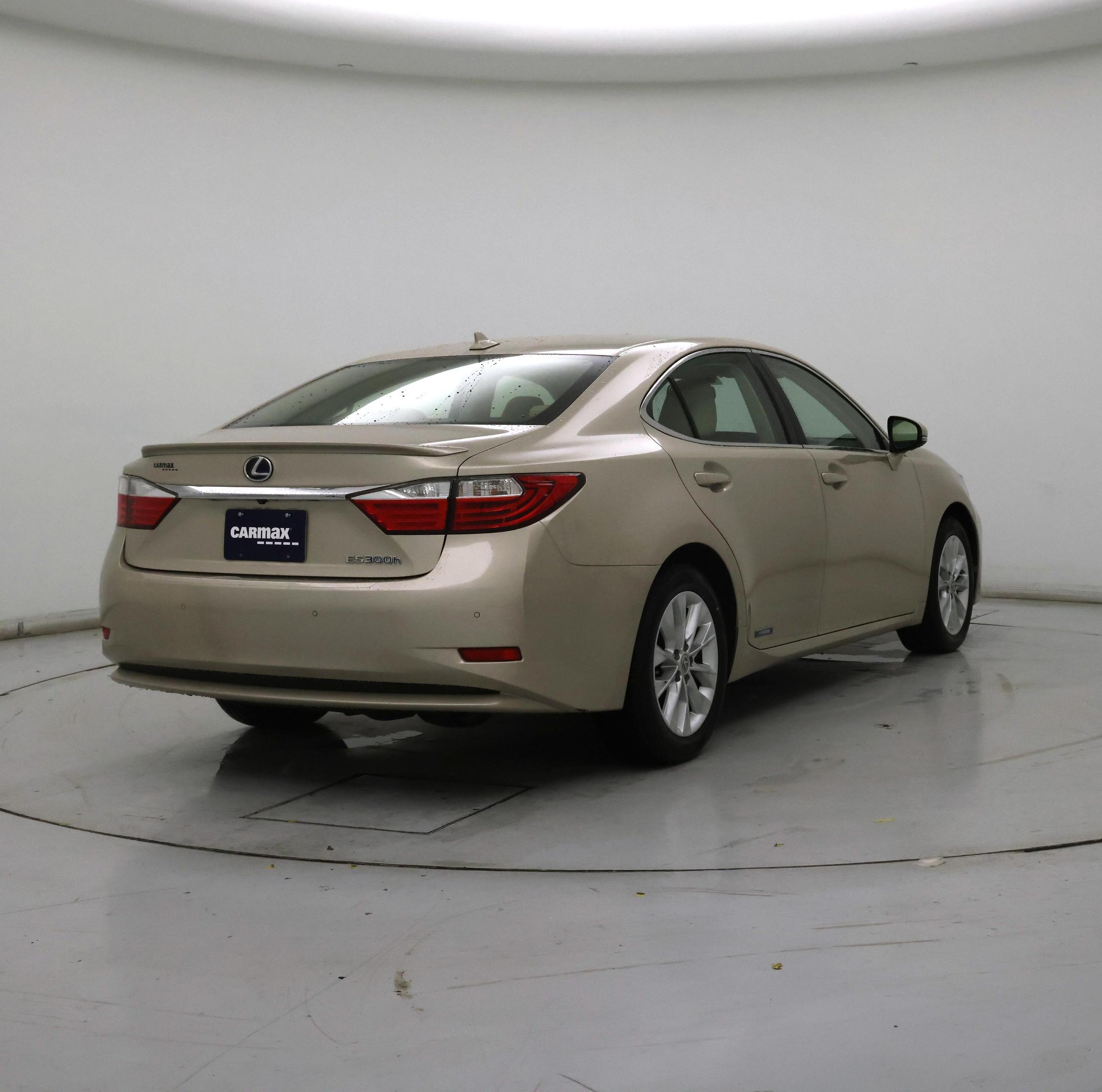 Thumbnail: 2014 Lexus ES - 8