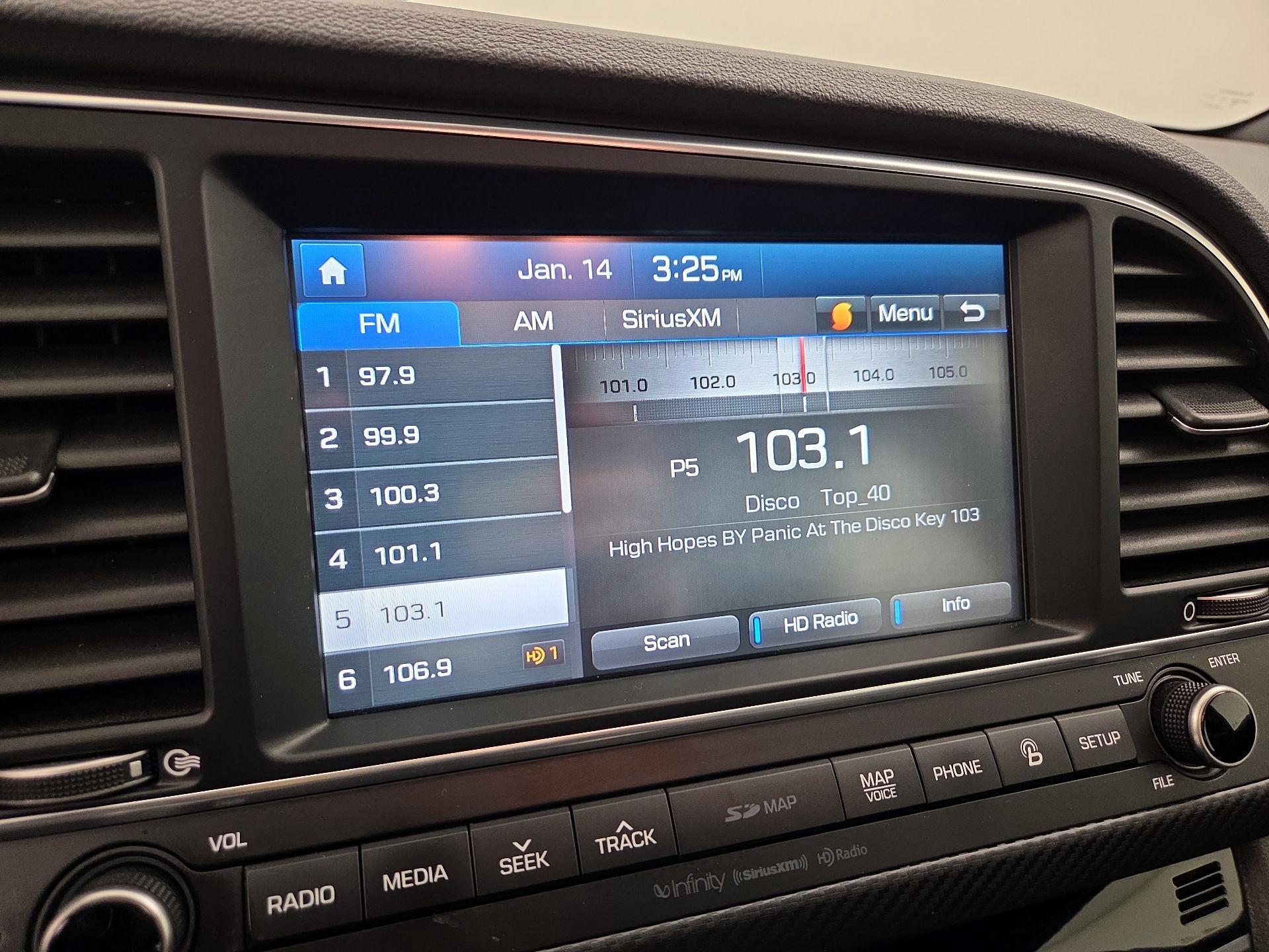 Thumbnail: 2018 Hyundai Elantra - 16