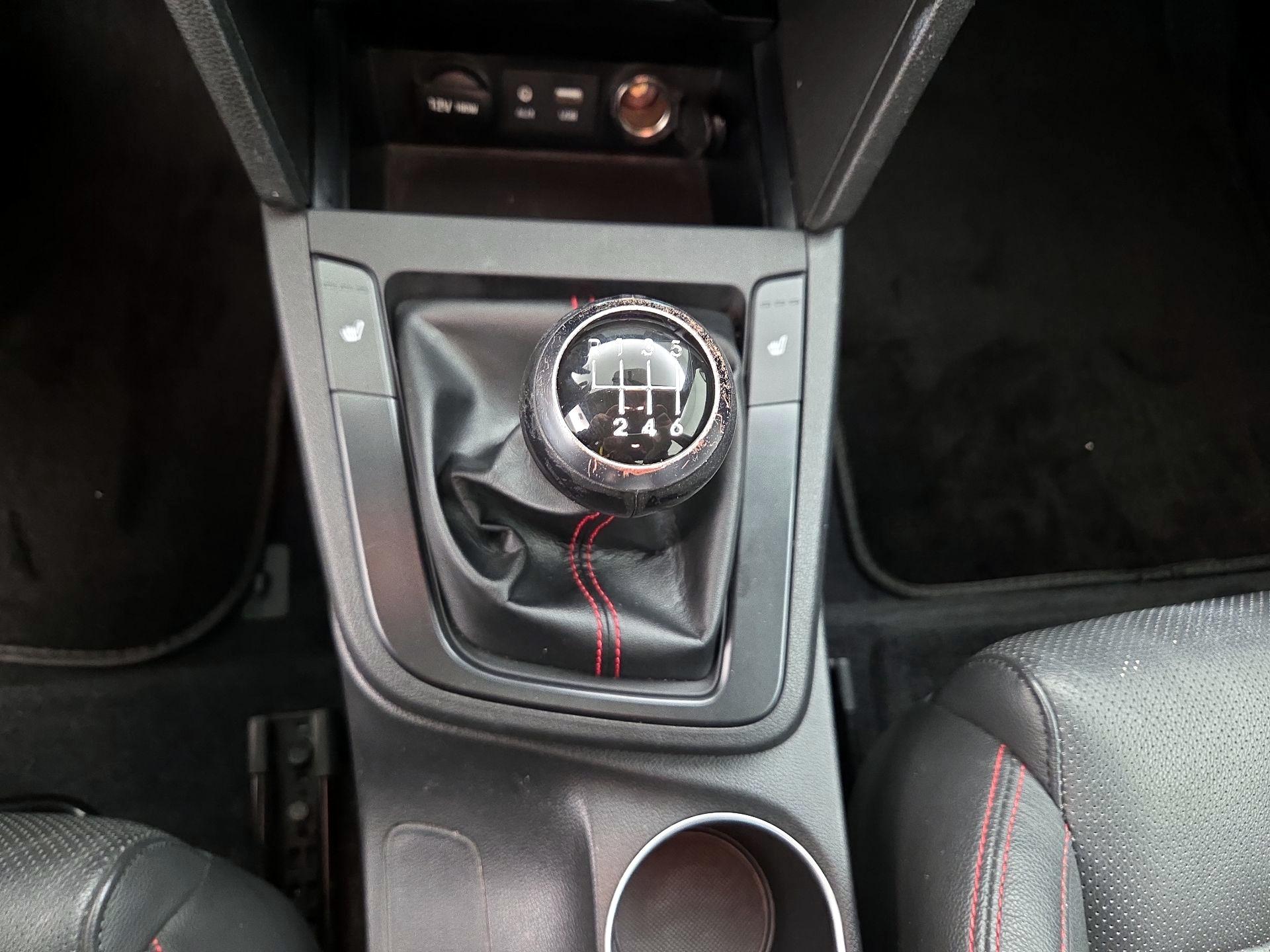 Thumbnail: 2018 Hyundai Elantra - 18