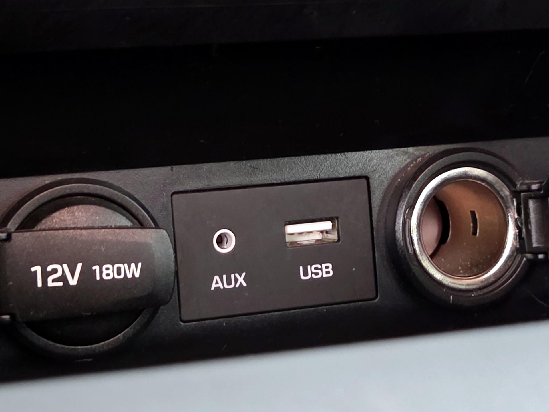 Thumbnail: 2018 Hyundai Elantra - 19