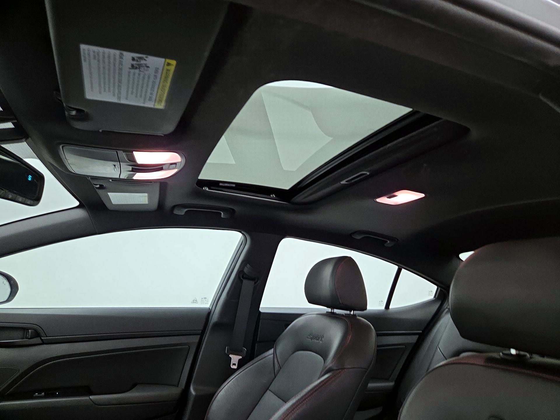 Thumbnail: 2018 Hyundai Elantra - 20