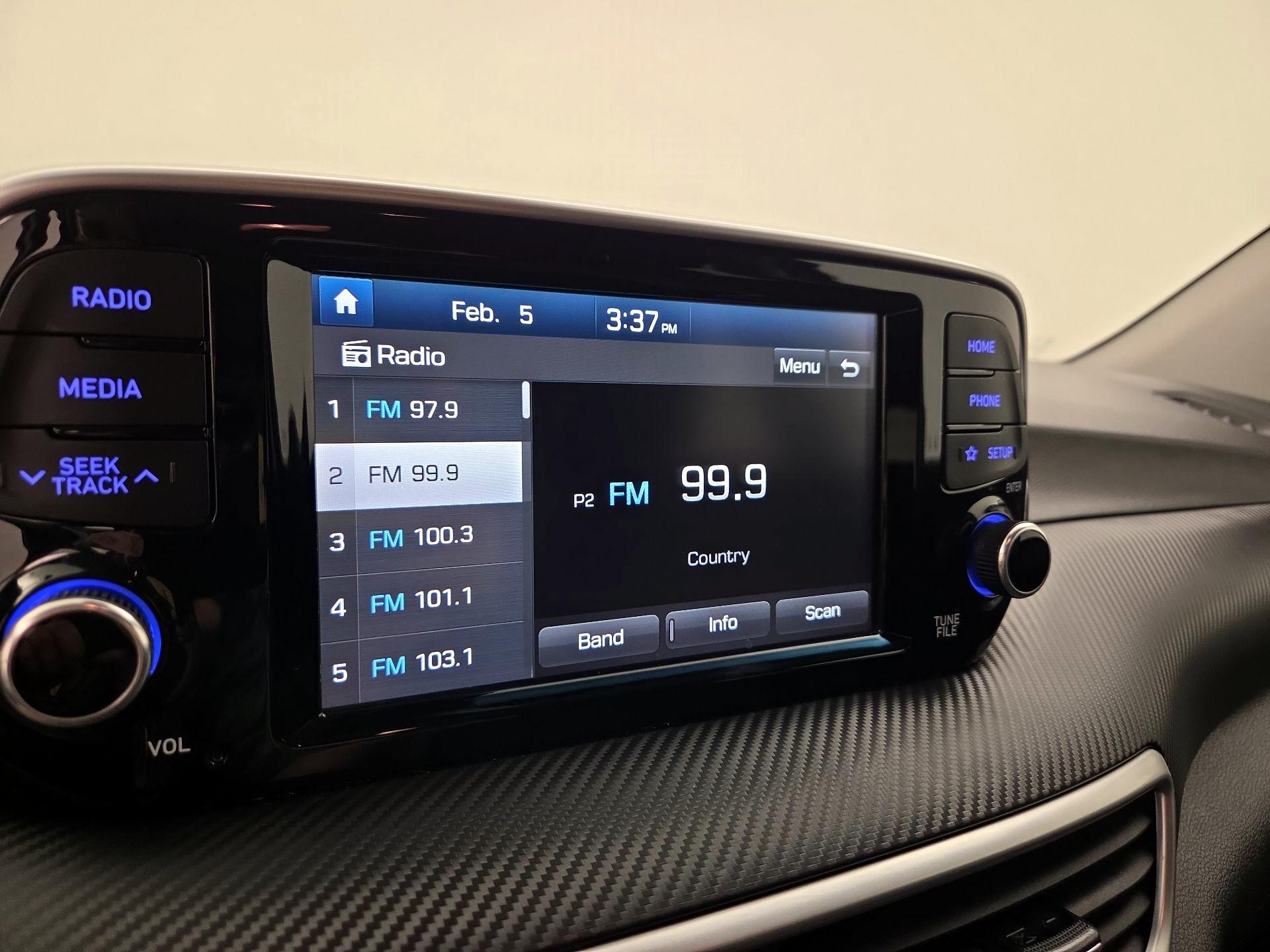 Thumbnail: 2020 Hyundai Tucson - 15