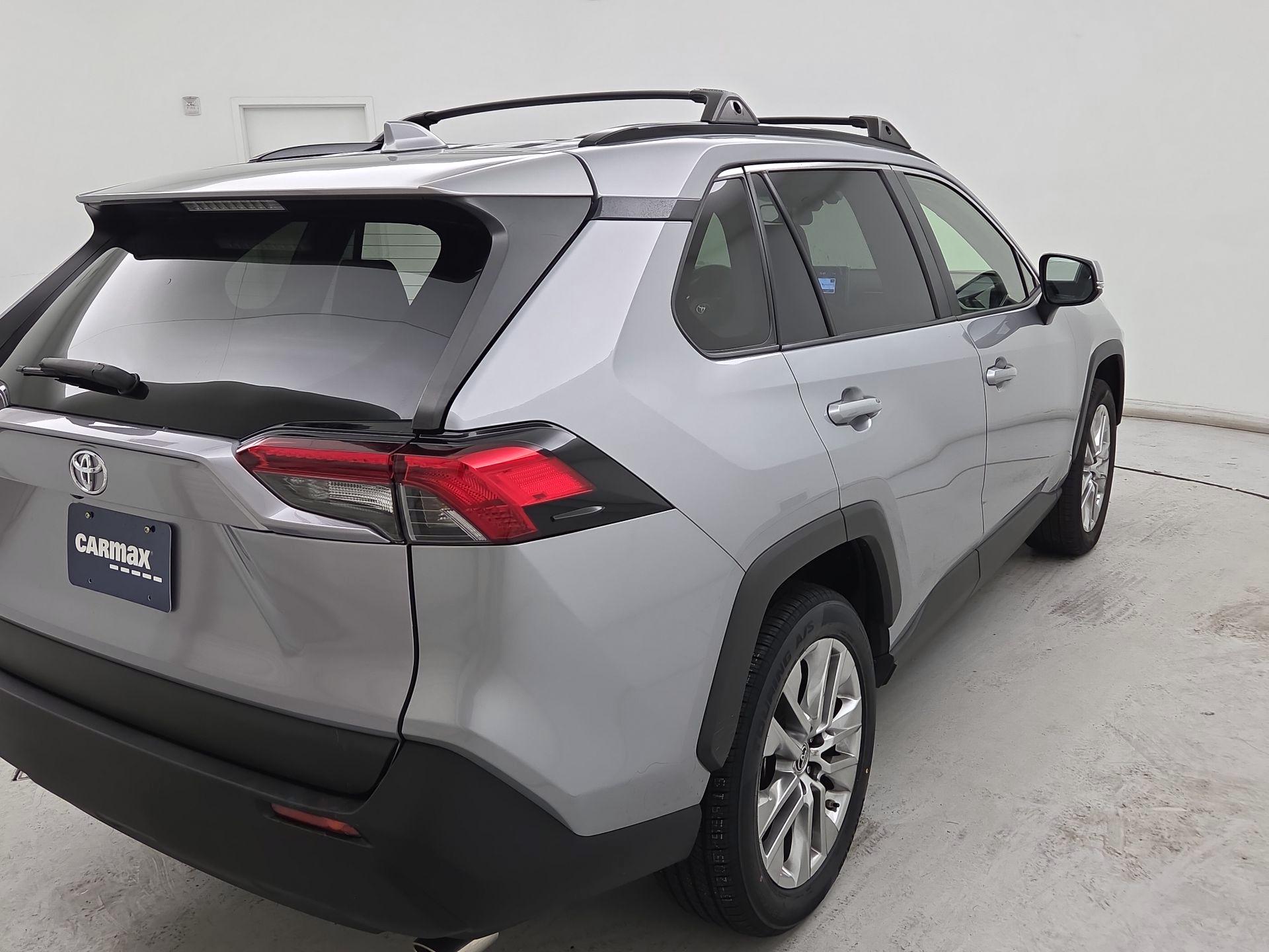 Thumbnail: 2019 Toyota RAV4 - 5