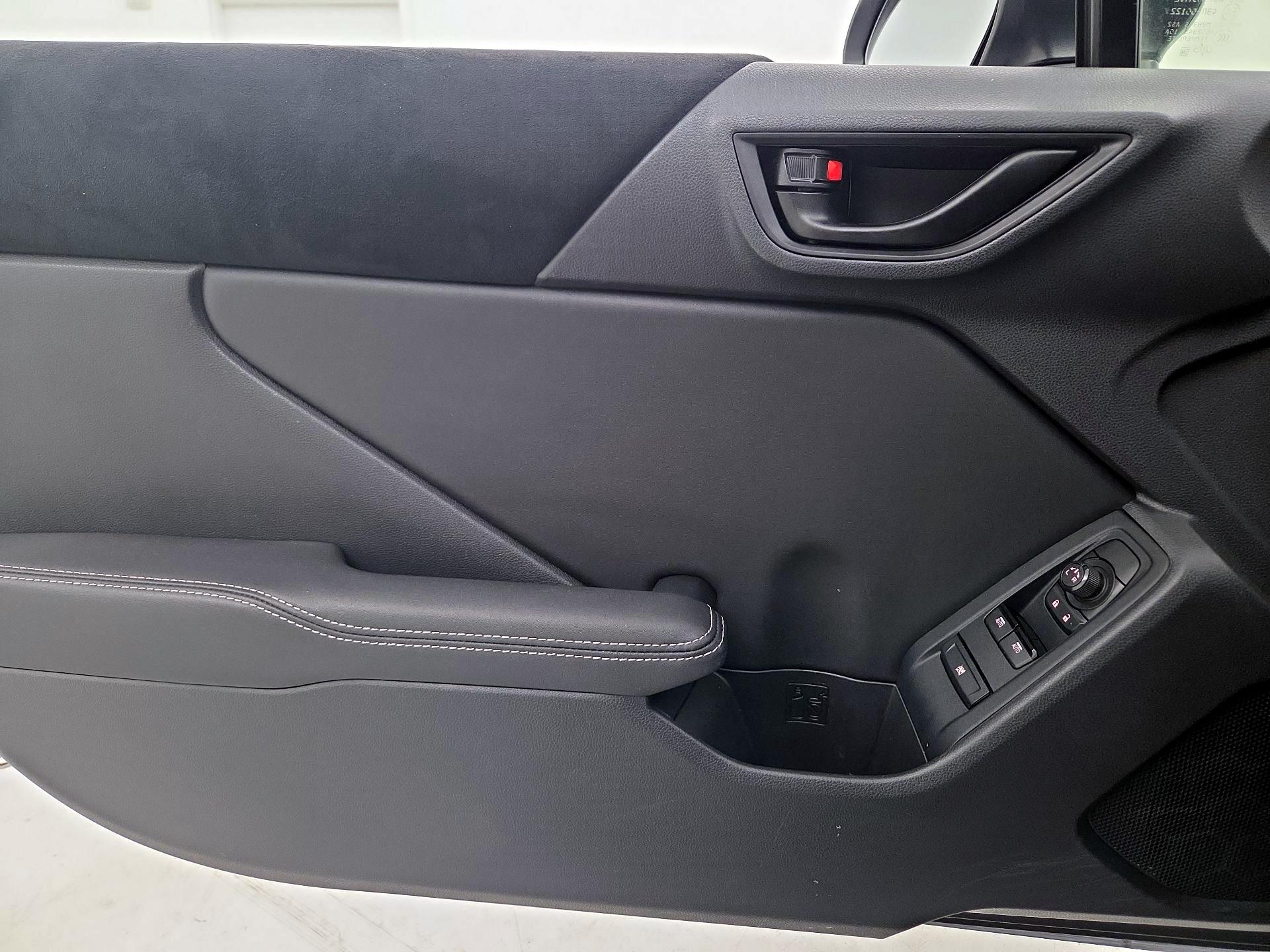 Thumbnail: 2023 Toyota GR86 - 12