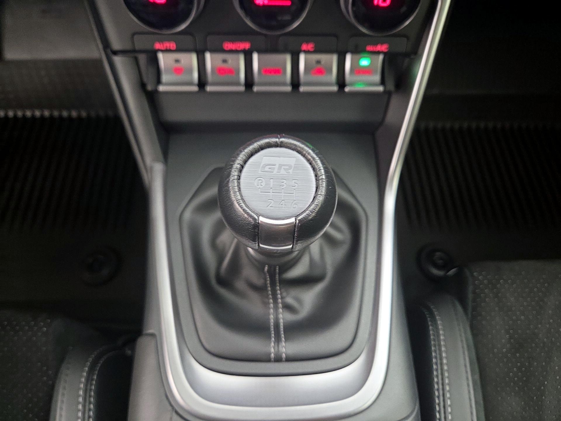 Thumbnail: 2023 Toyota GR86 - 17