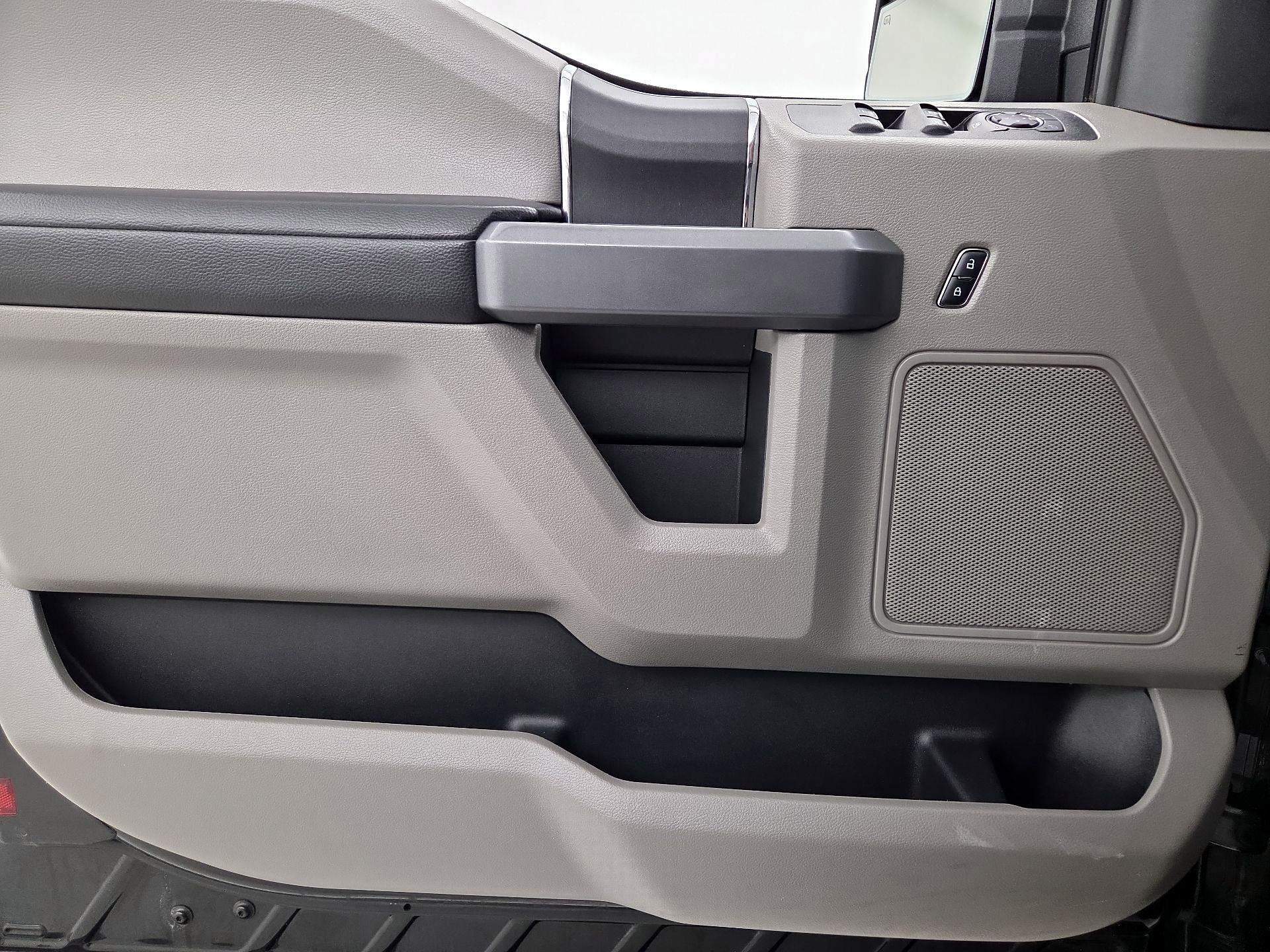 Thumbnail: 2017 Ford F-150 - 12