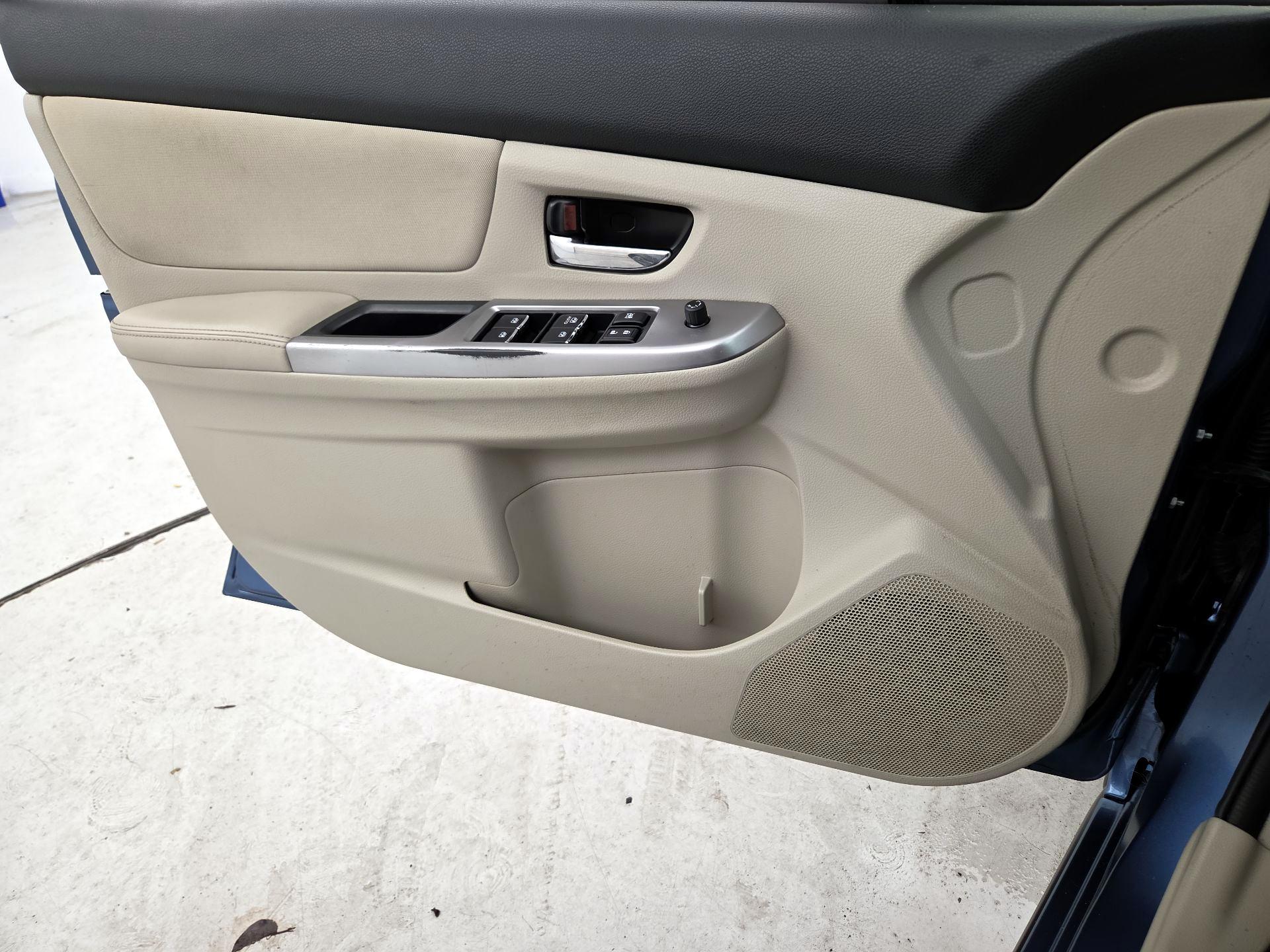 Thumbnail: 2015 Subaru XV Crosstrek - 12