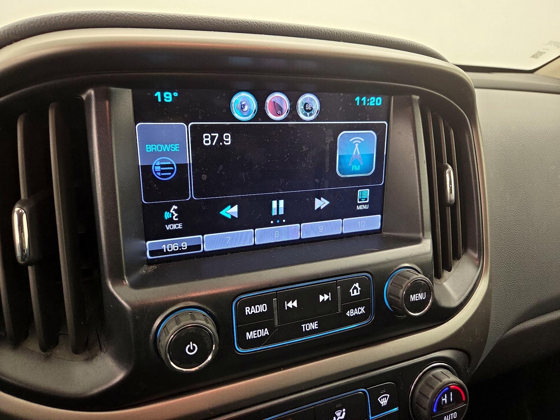 Thumbnail: 2015 Chevrolet Colorado - 15