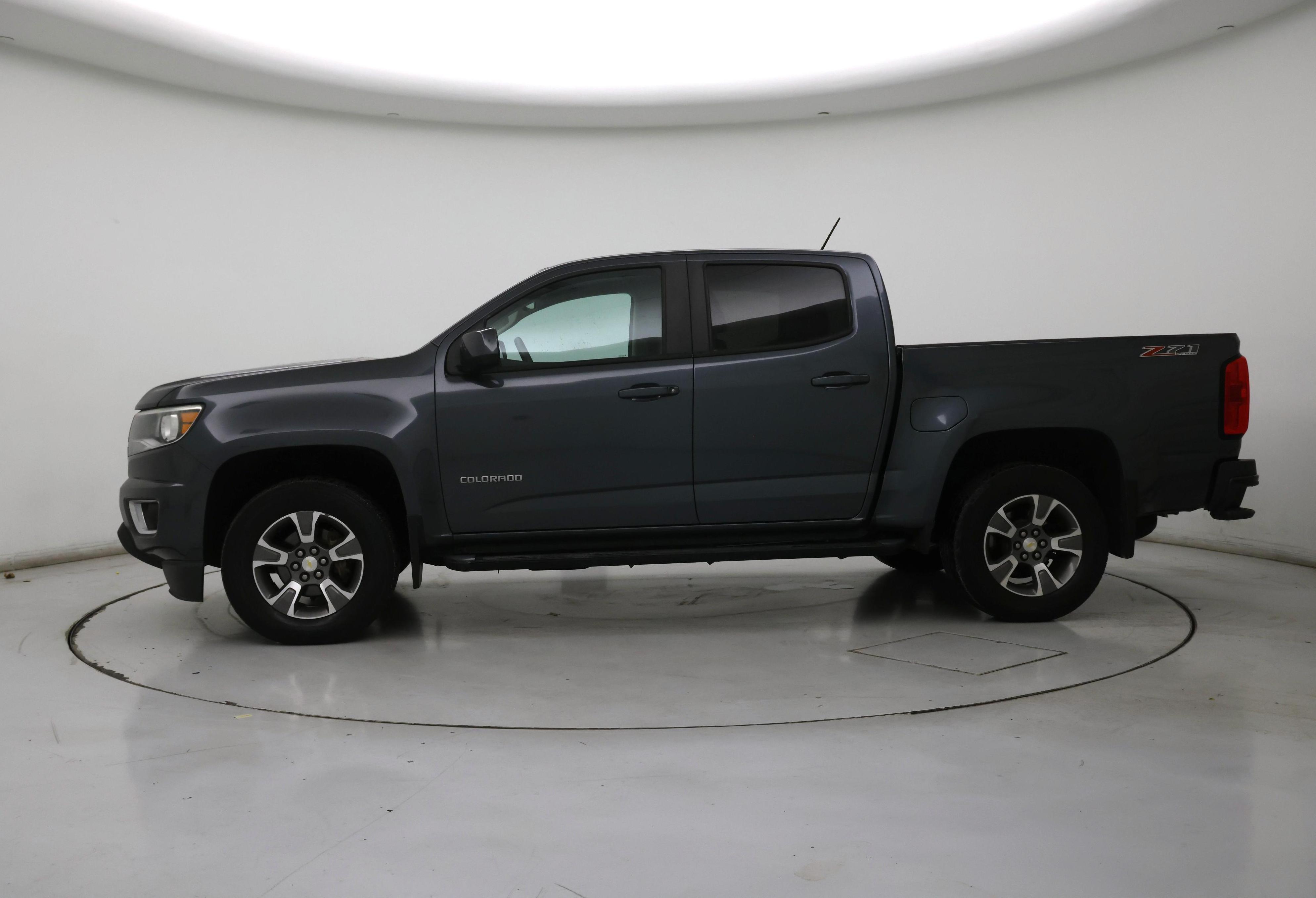 Thumbnail: 2015 Chevrolet Colorado - 3