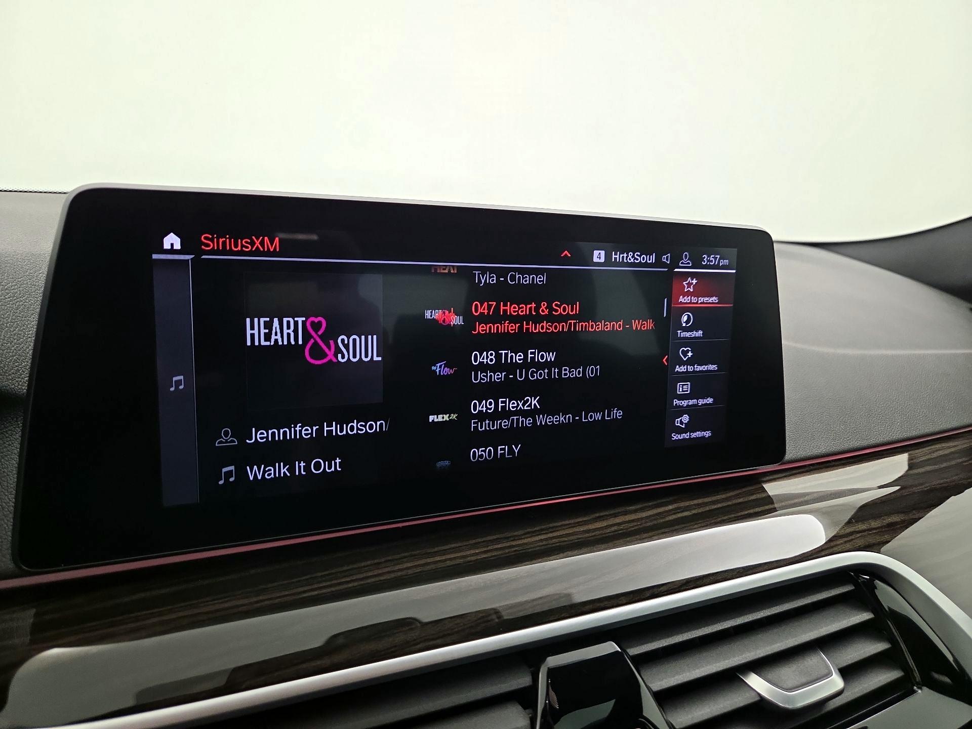 Thumbnail: 2020 BMW 5 Series - 16