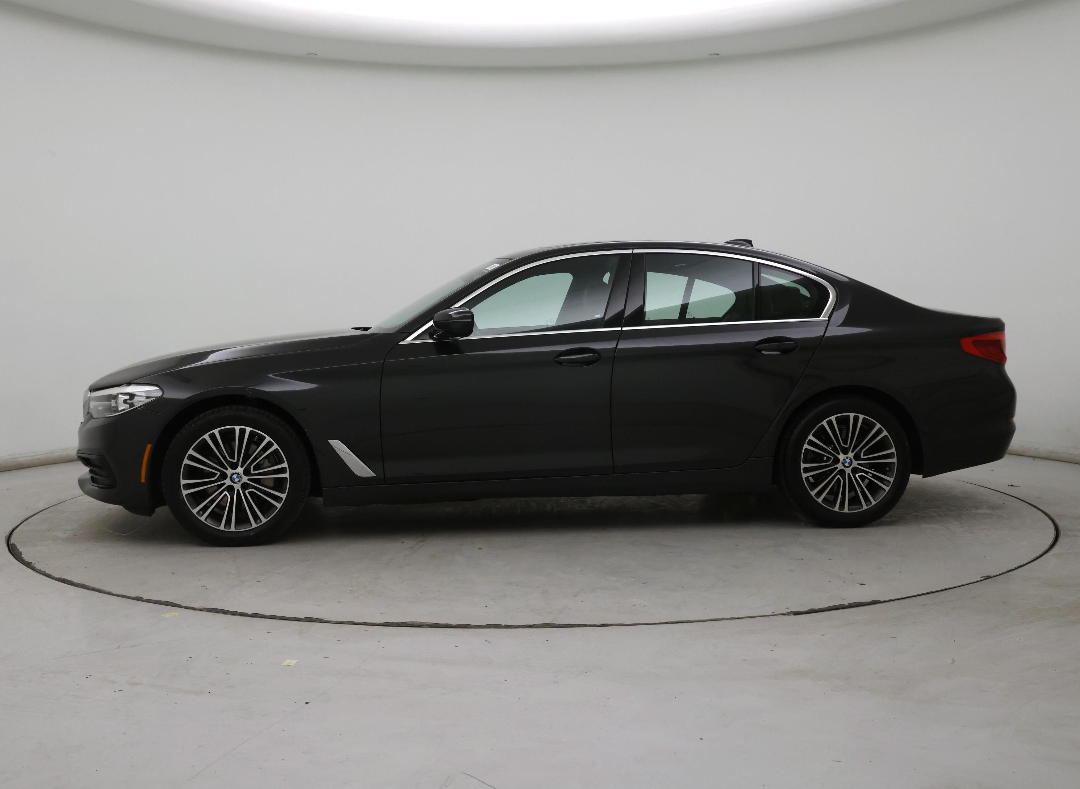 Thumbnail: 2020 BMW 5 Series - 3