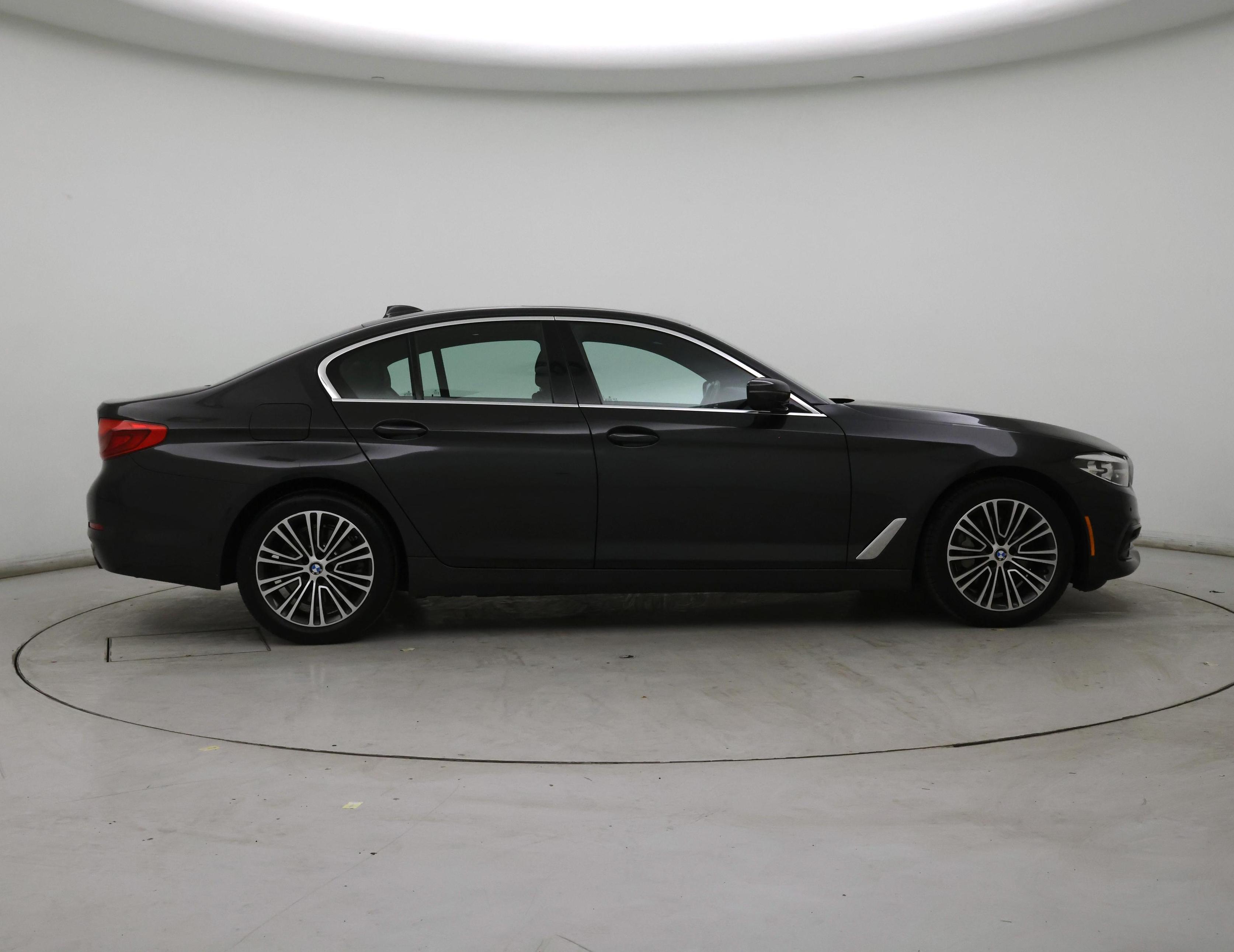 Thumbnail: 2020 BMW 5 Series - 7