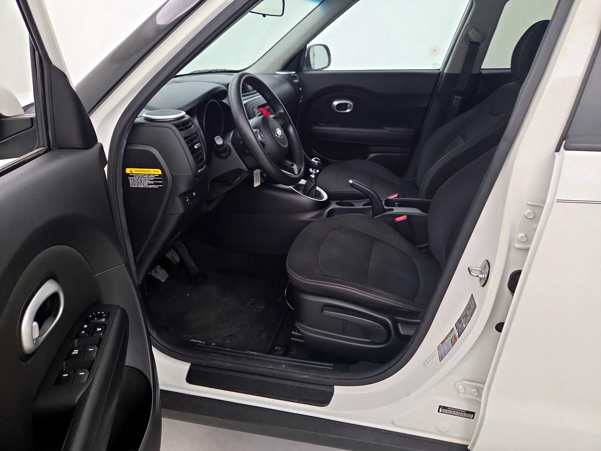 Thumbnail: 2016 Kia Soul - 11