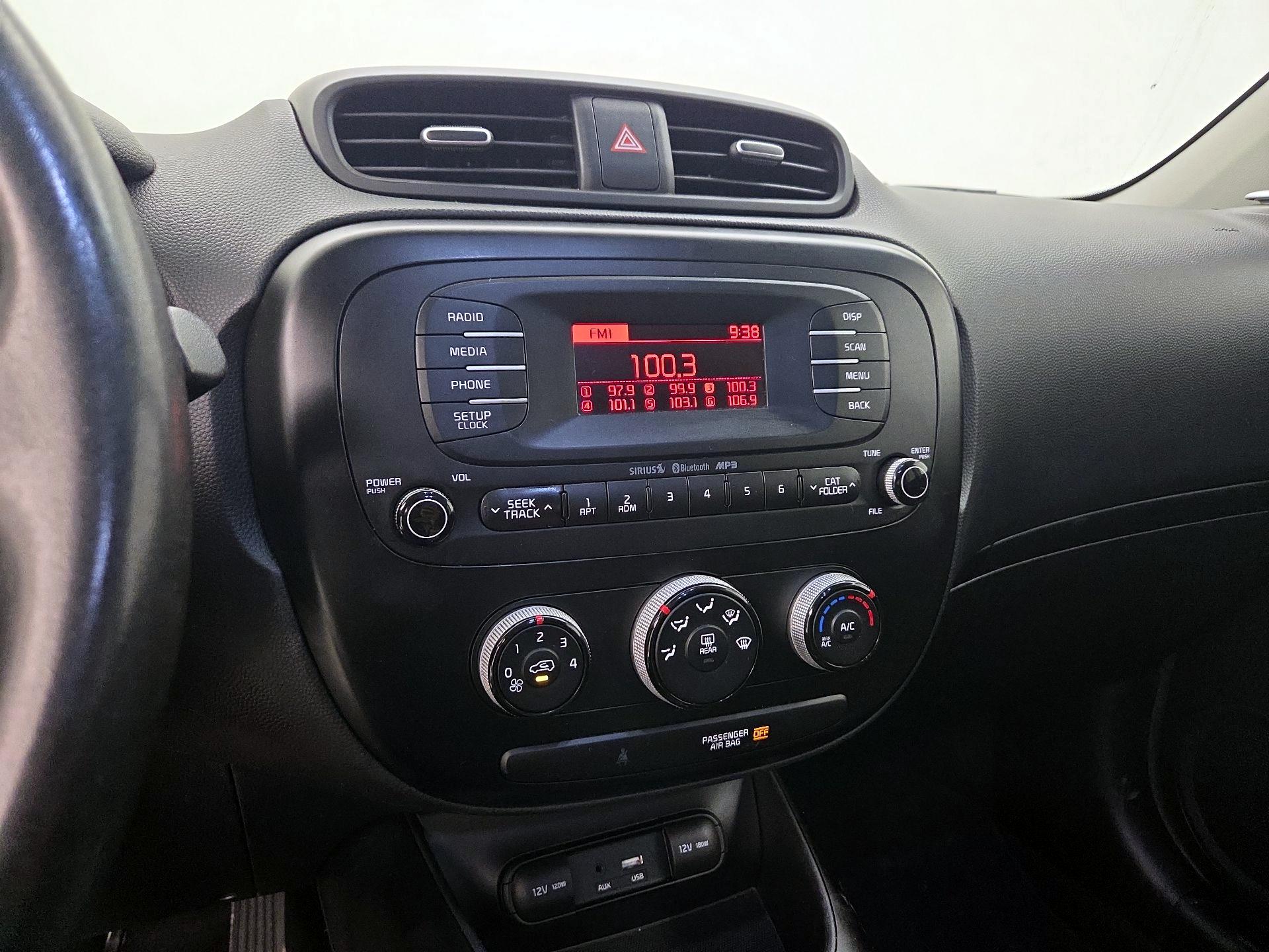 Thumbnail: 2016 Kia Soul - 14