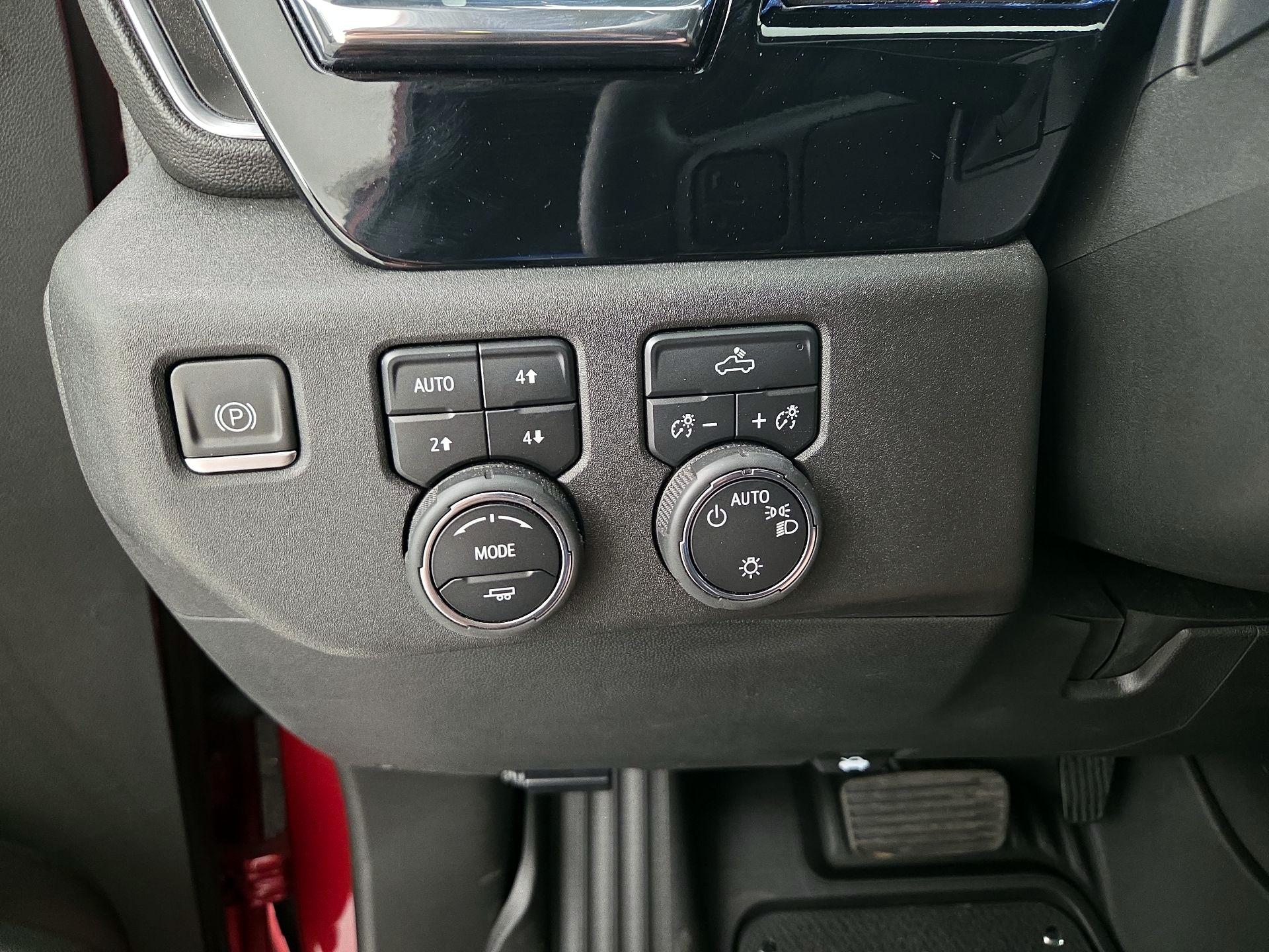 Thumbnail: 2023 Chevrolet Silverado 1500 - 11