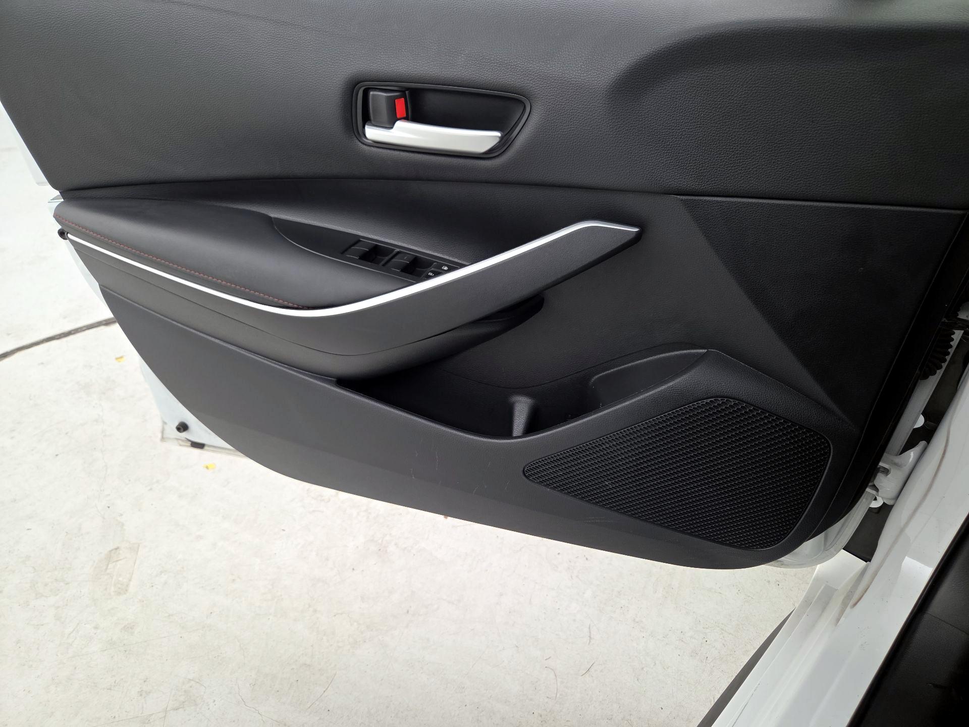 Thumbnail: 2024 Toyota Corolla - 12