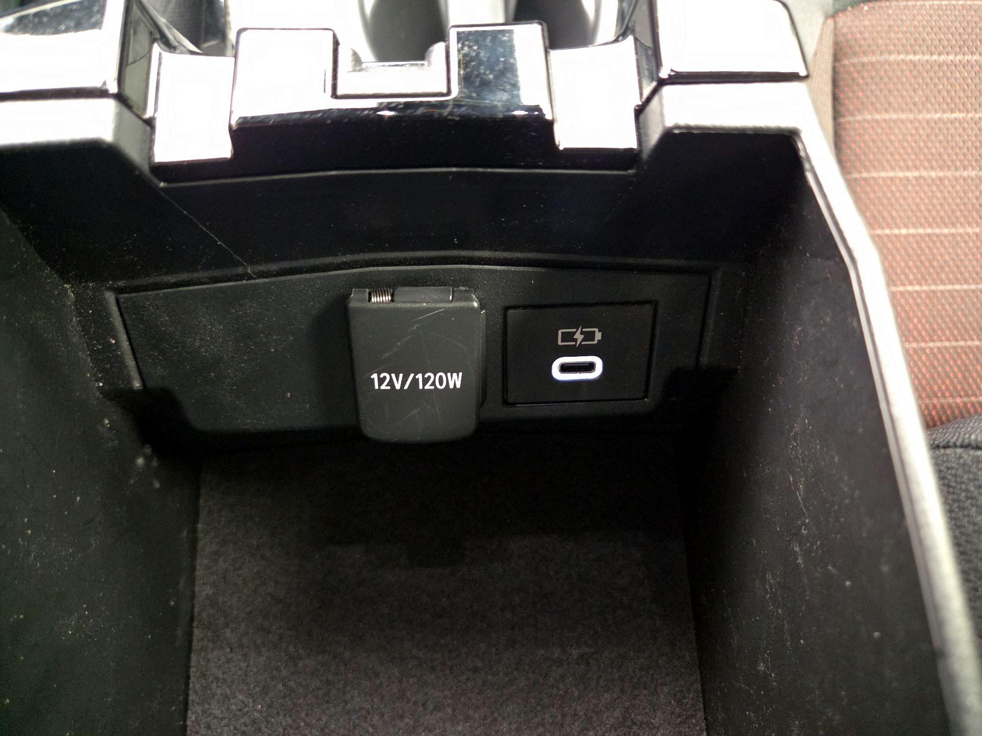 Thumbnail: 2024 Toyota Corolla - 18