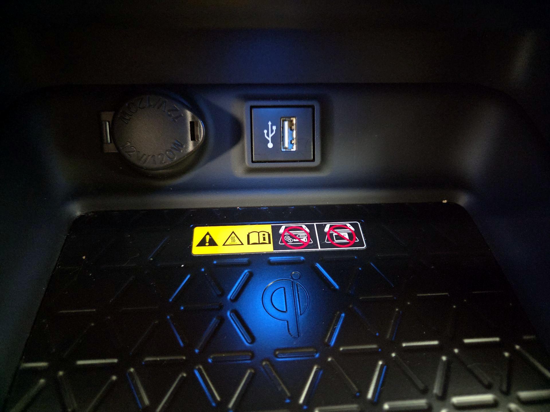 Thumbnail: 2024 Toyota RAV4 - 18