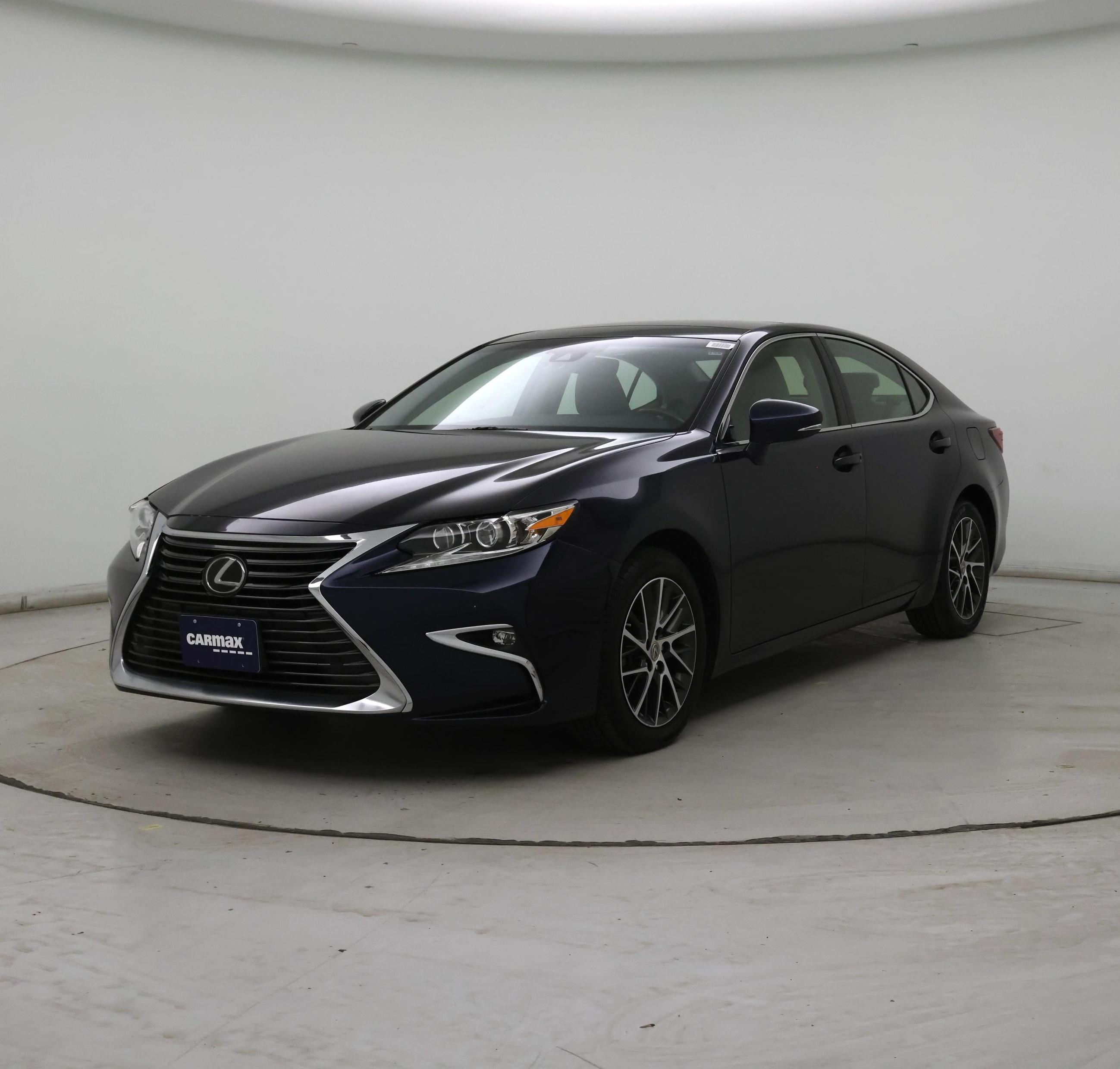 Thumbnail: 2016 Lexus ES - 4