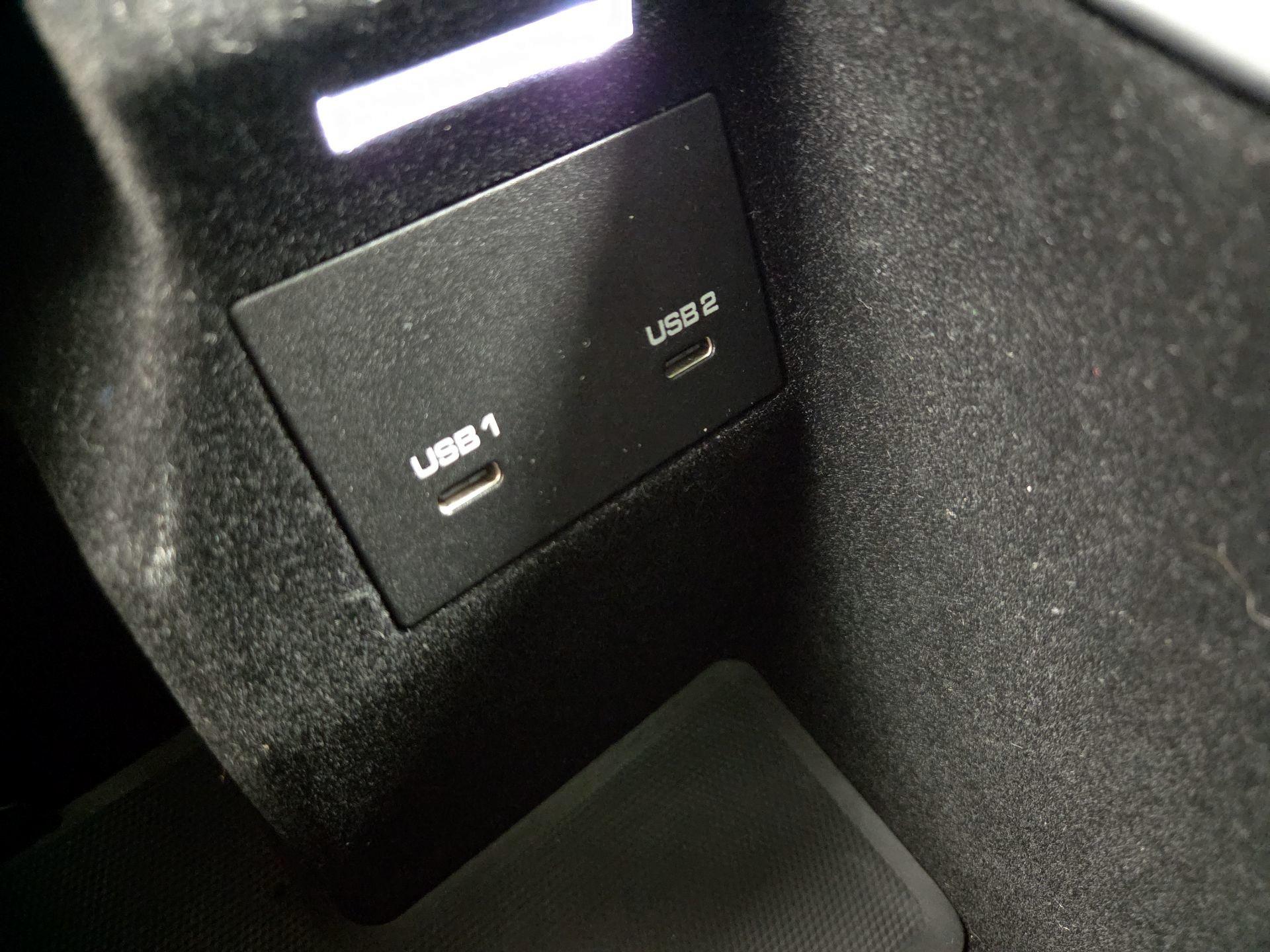 Thumbnail: 2022 Porsche Cayenne - 19