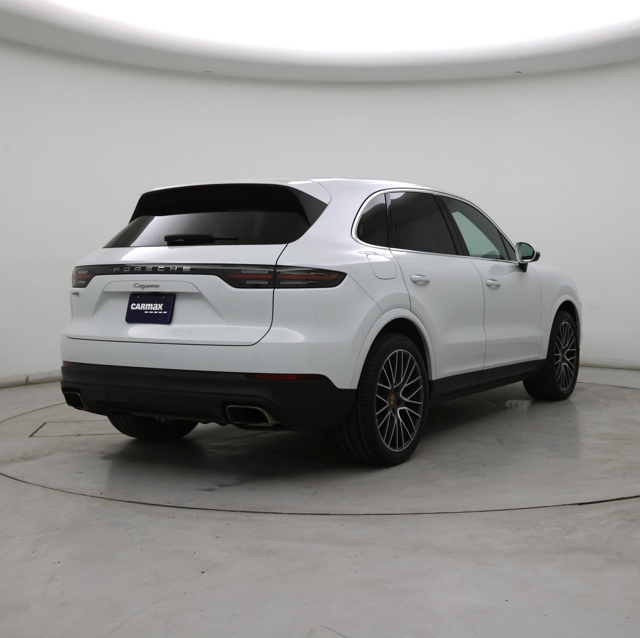 Thumbnail: 2022 Porsche Cayenne - 8