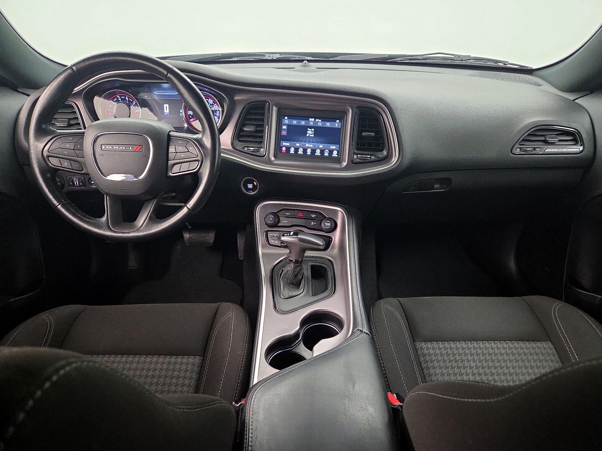 Thumbnail: 2021 Dodge Challenger - 9