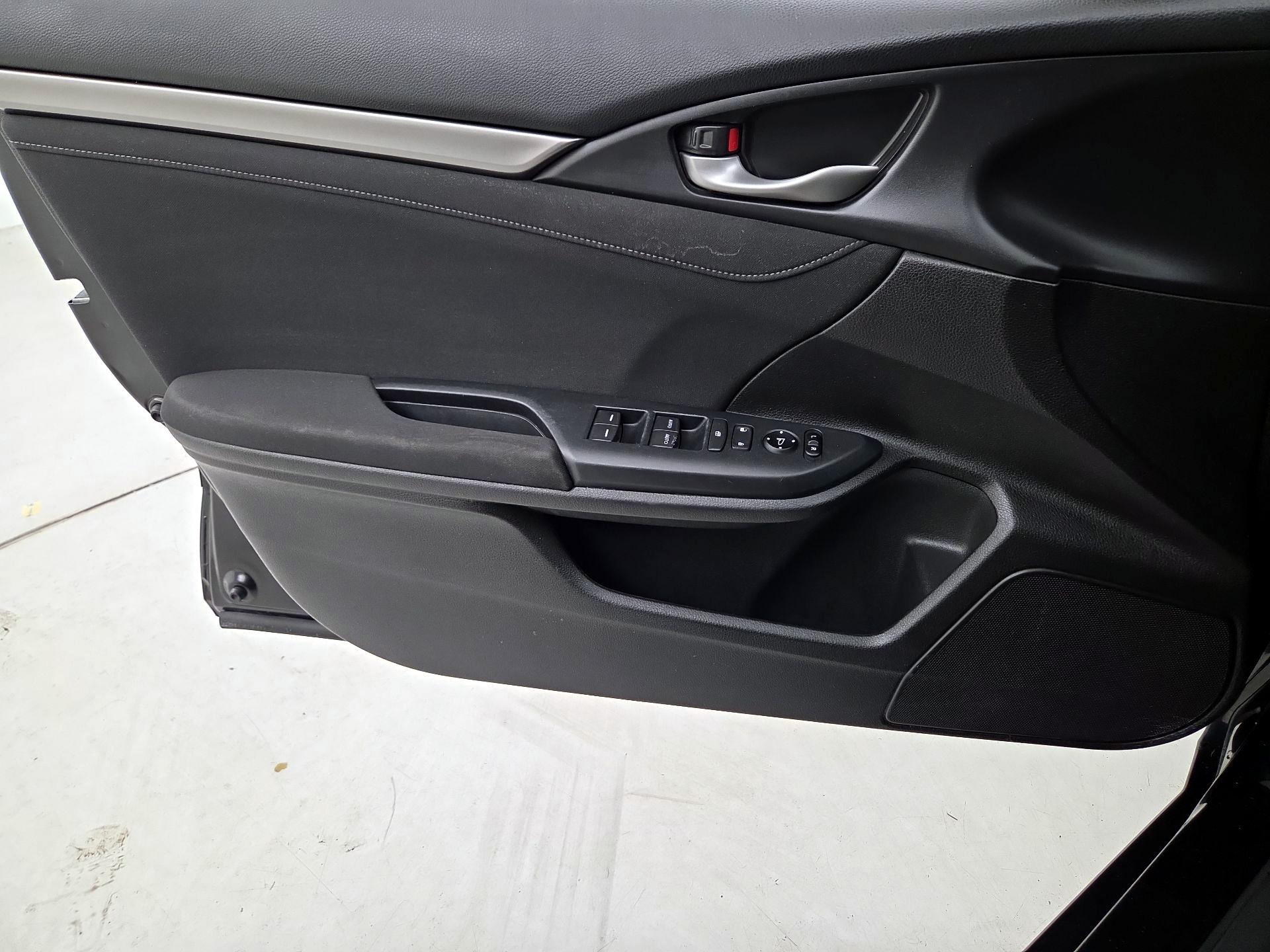 Thumbnail: 2019 Honda Civic - 12