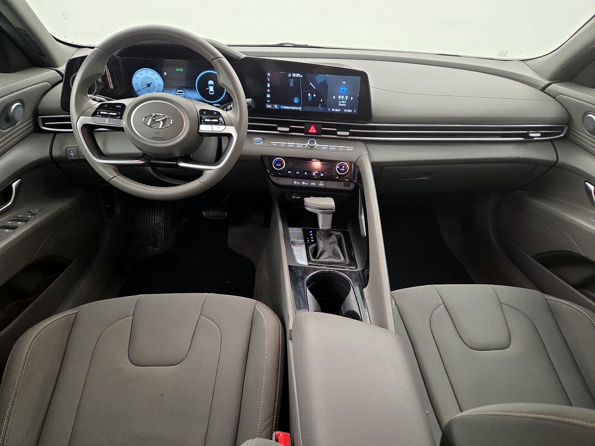 Thumbnail: 2023 Hyundai Elantra - 9