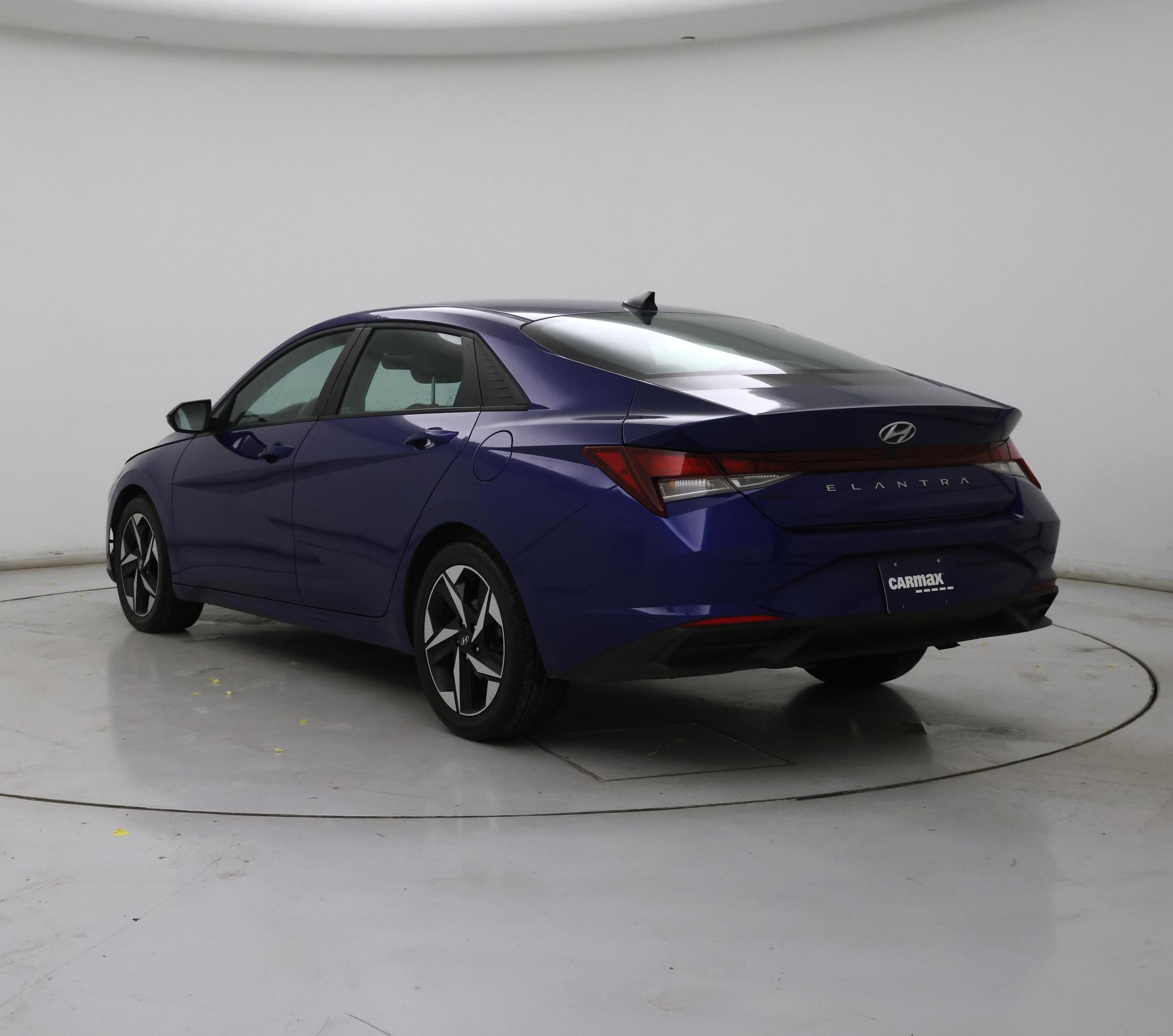 Thumbnail: 2023 Hyundai Elantra - 2