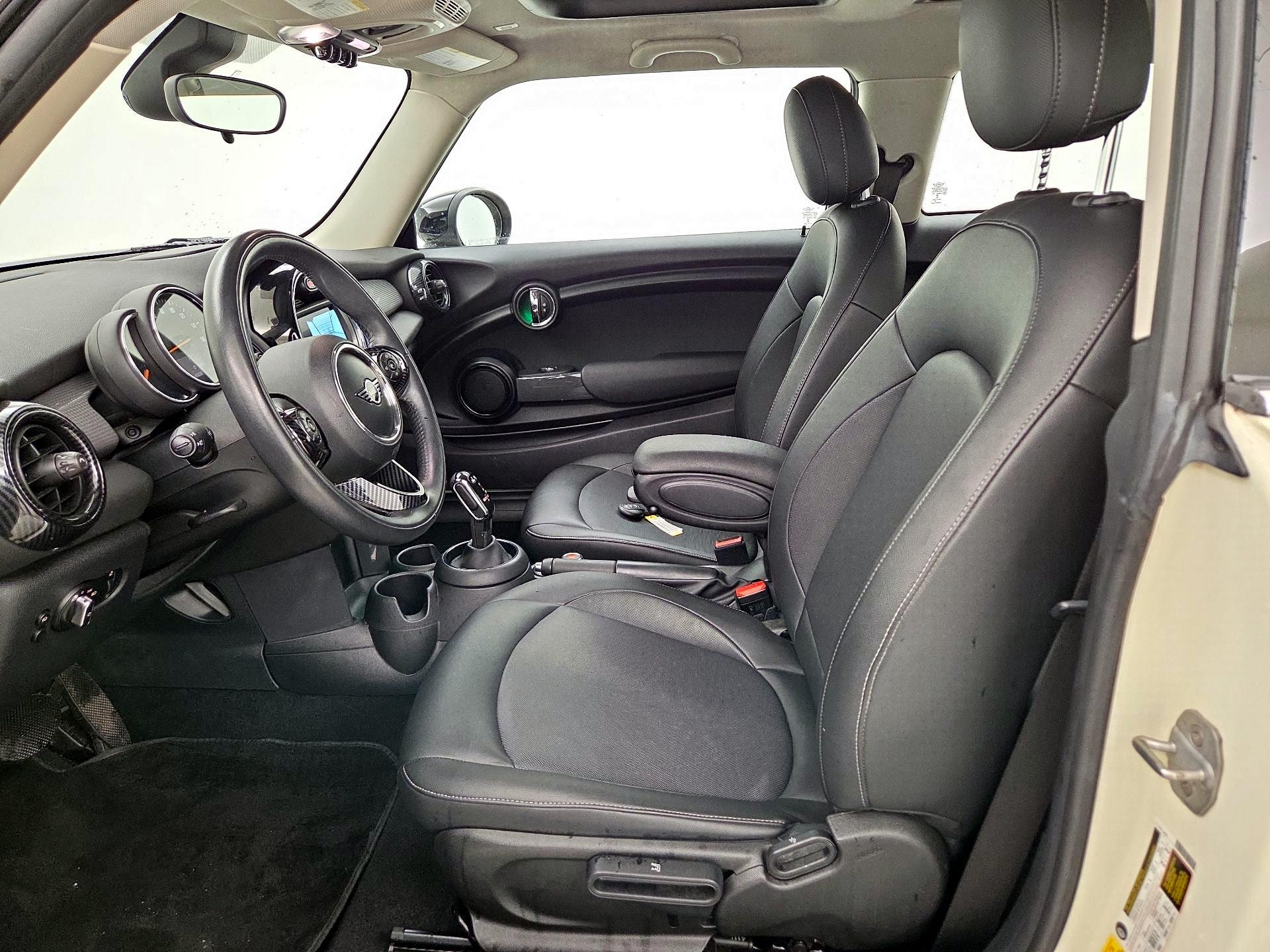 Thumbnail: 2020 MINI Cooper Hardtop - 11