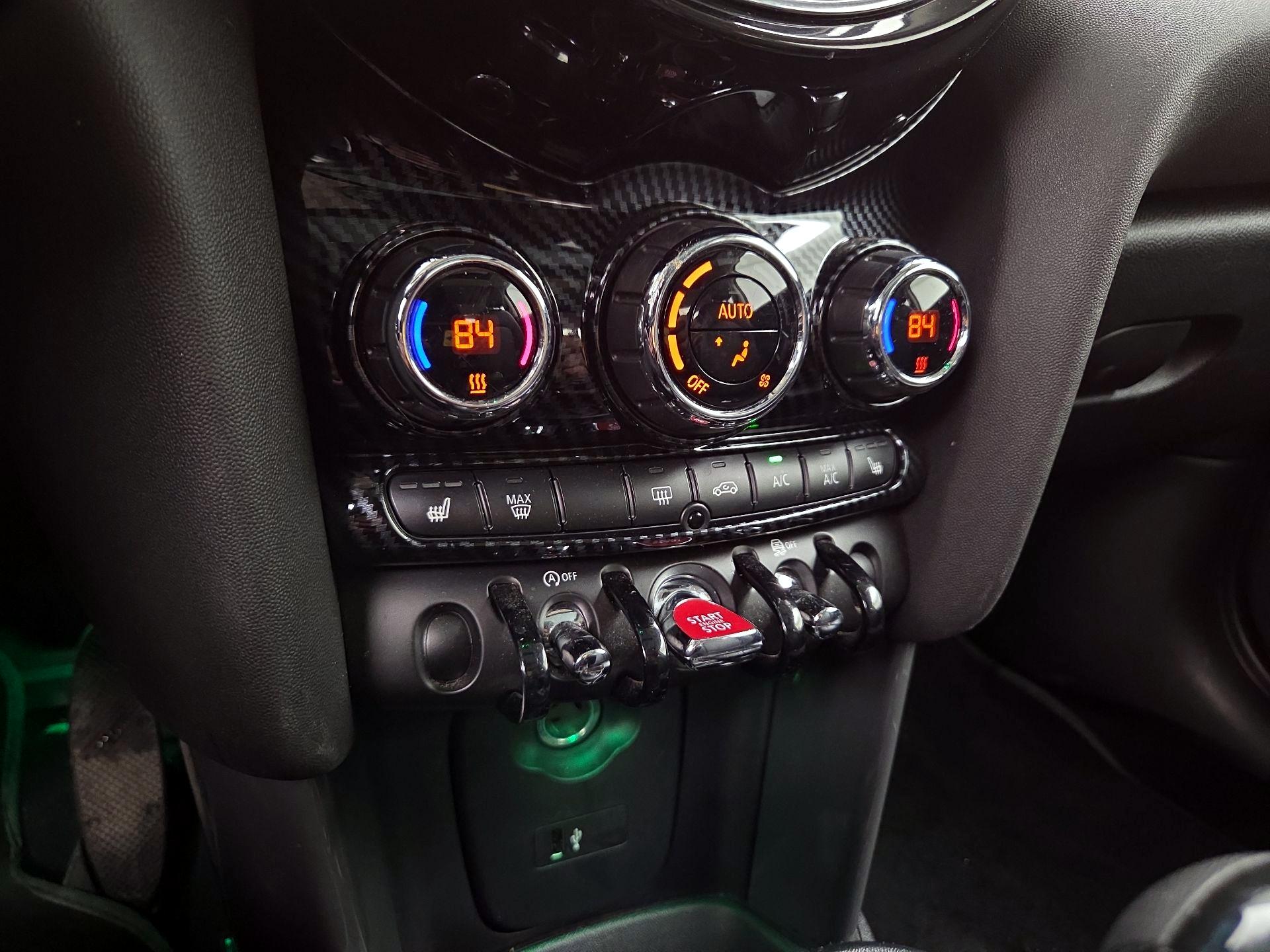 Thumbnail: 2020 MINI Cooper Hardtop - 16